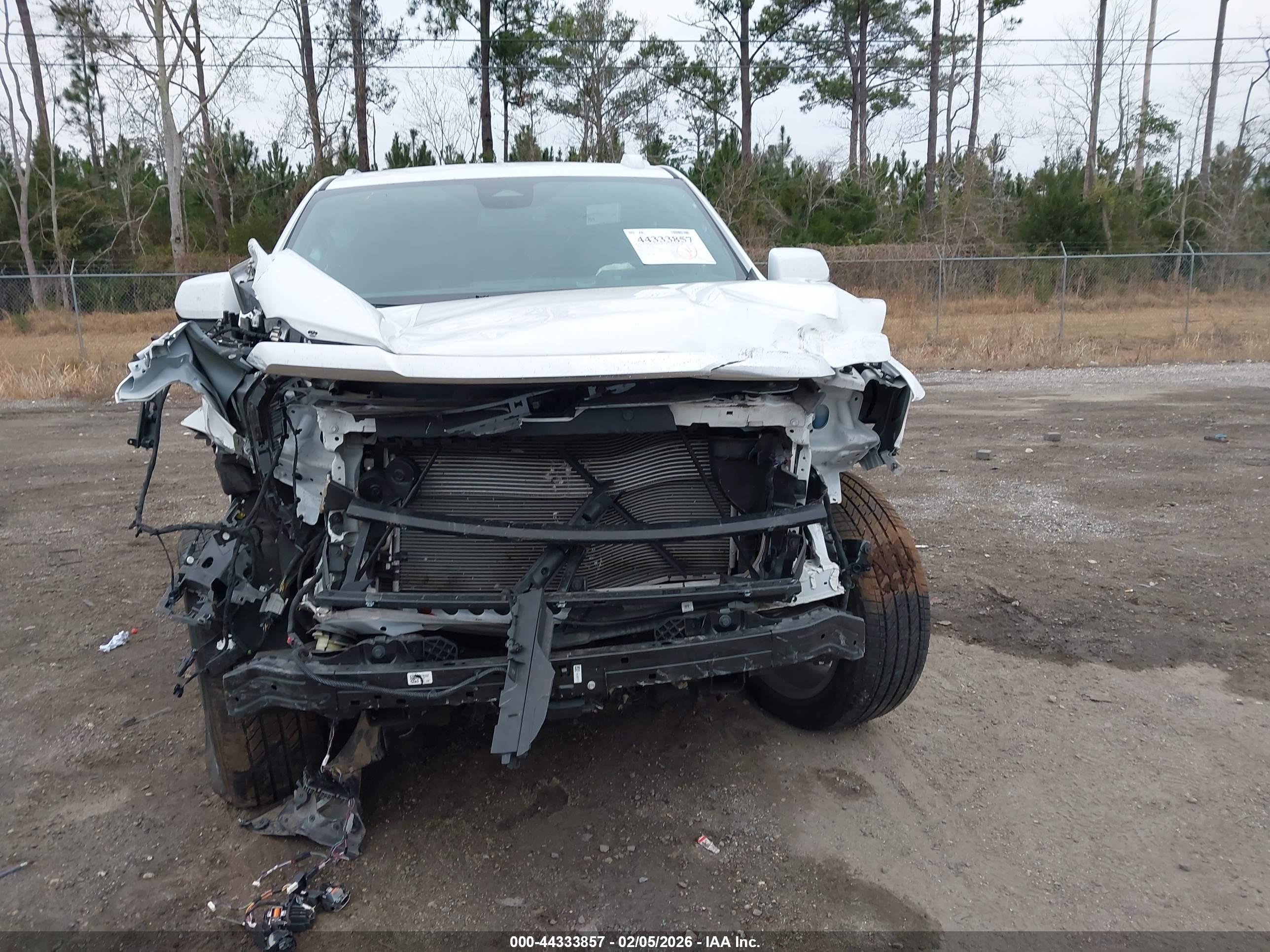 GMC YUKON image 6
