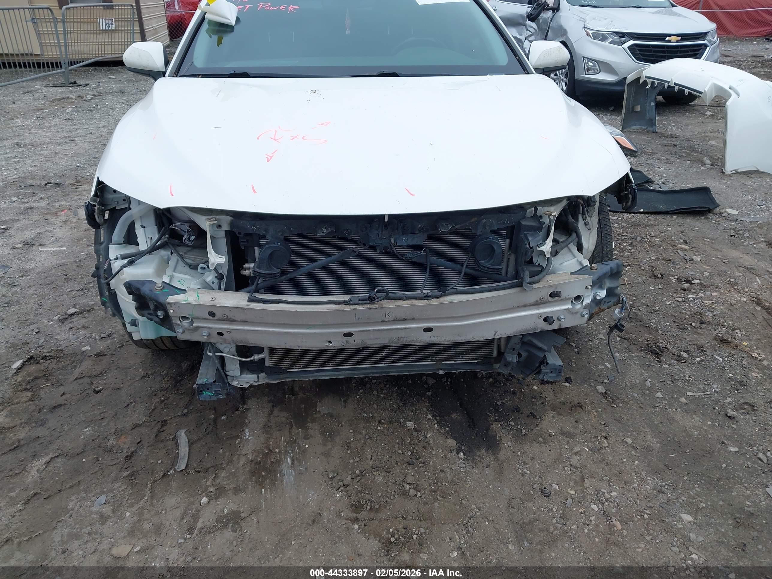 TOYOTA CAMRY image 6