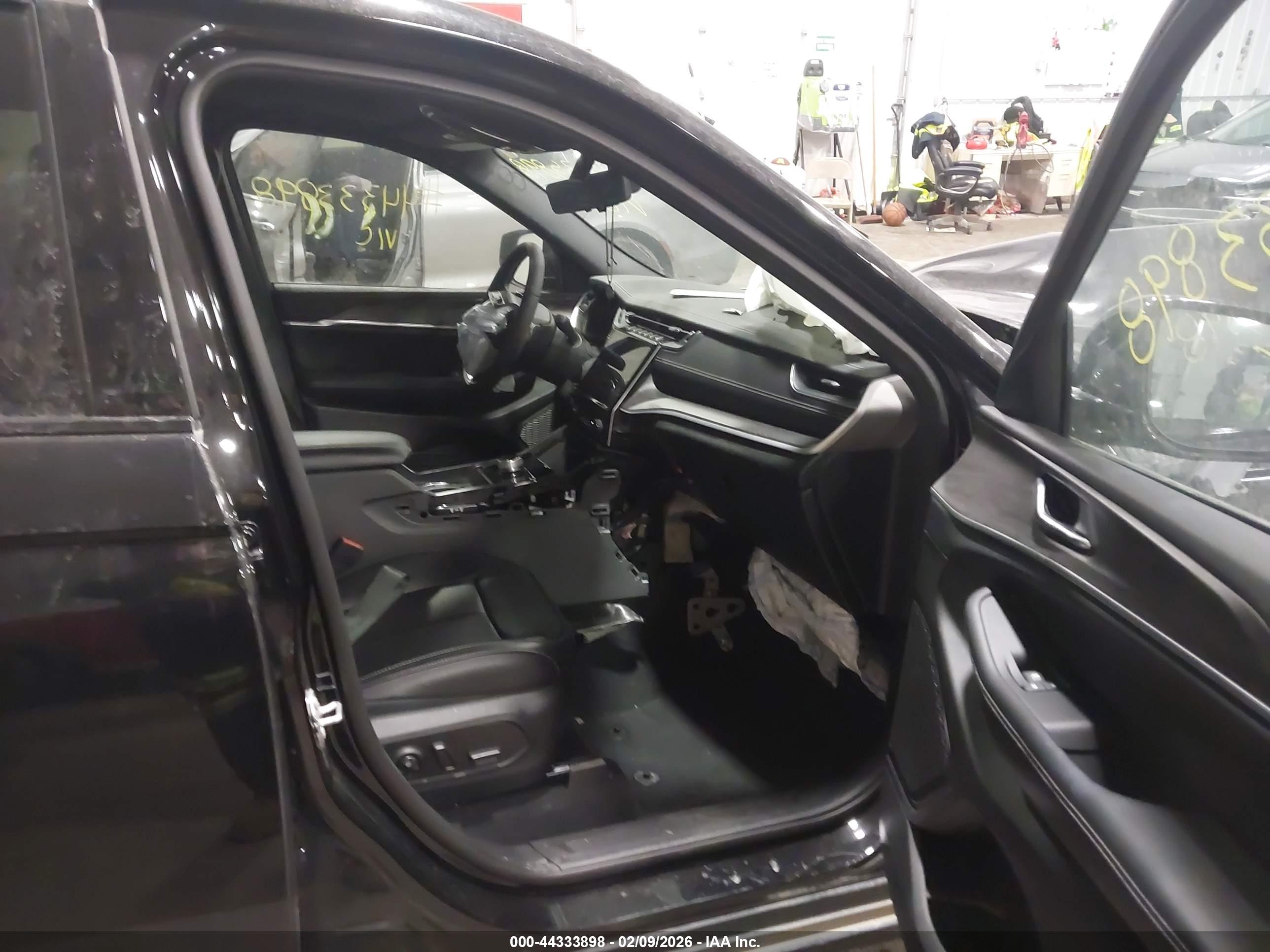 JEEP GRAND image 5