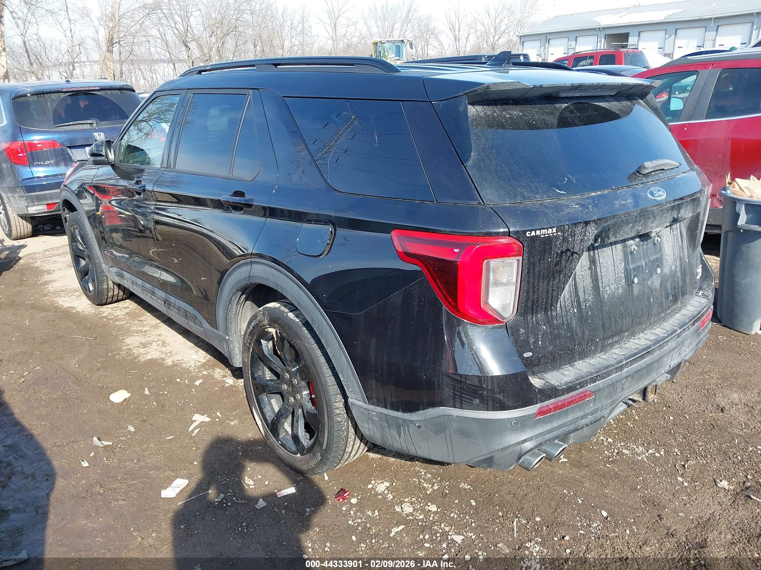 FORD EXPLORER image 3