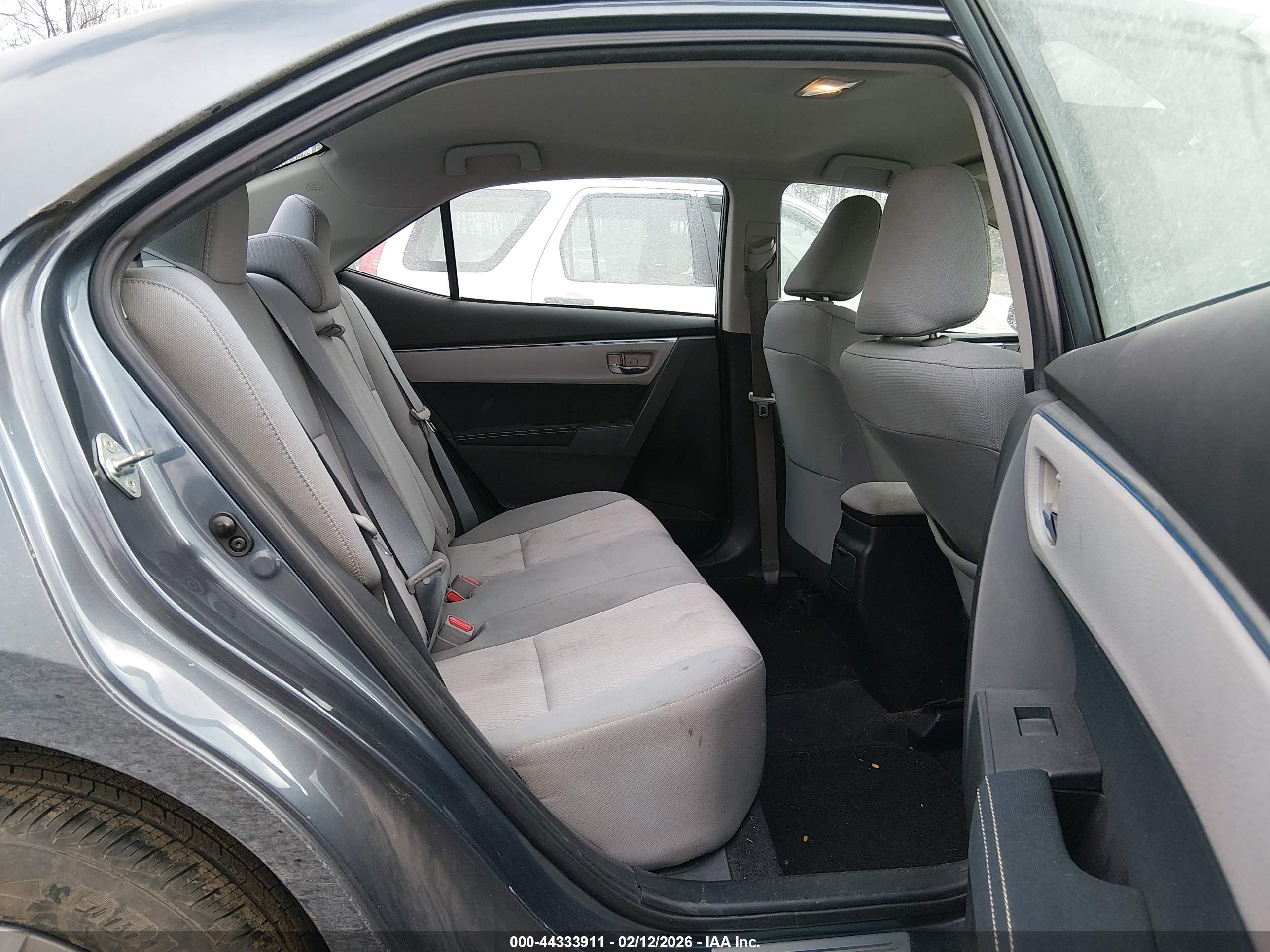 TOYOTA COROLLA image 8