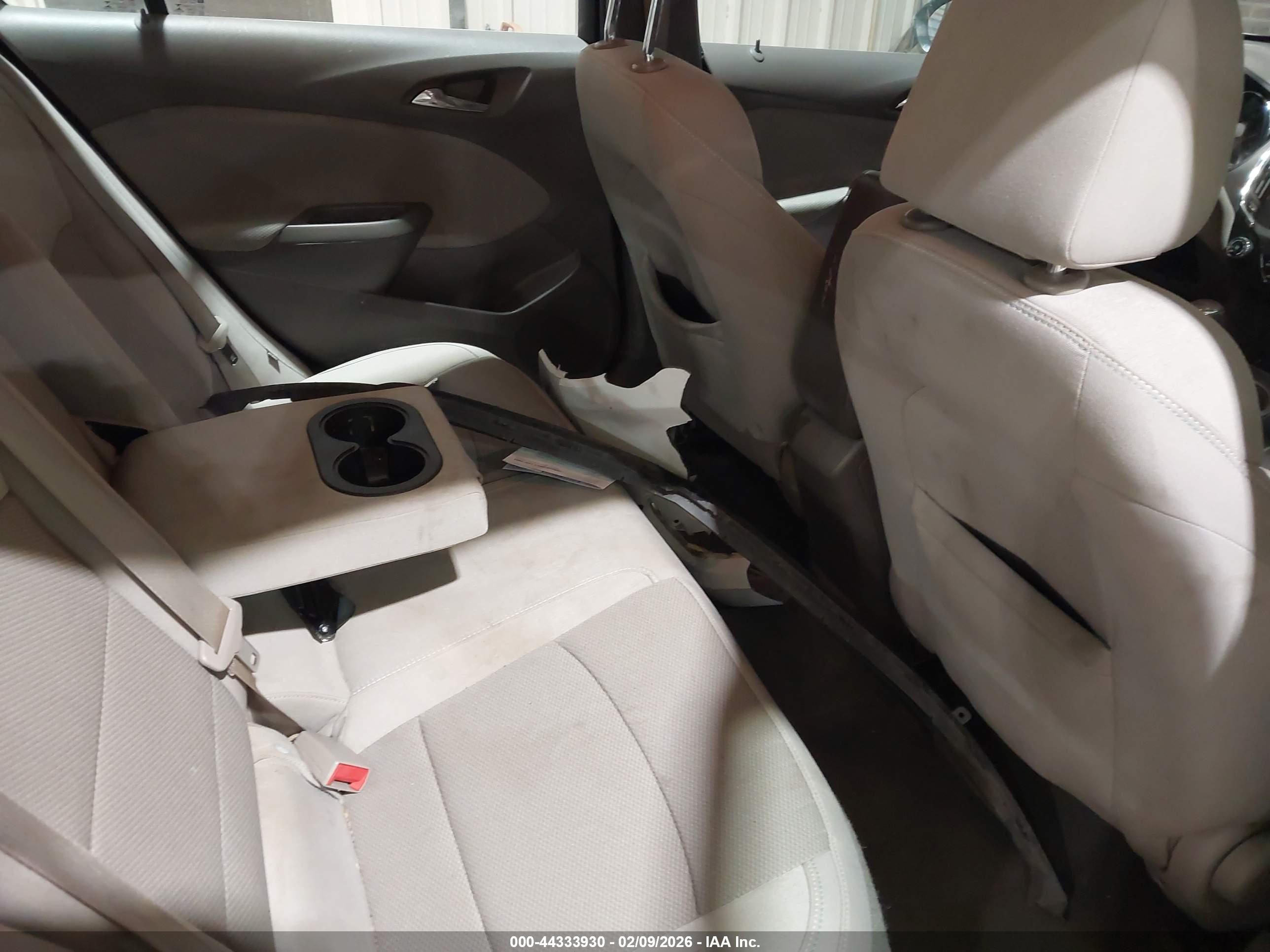 CHEVROLET CRUZE image 8