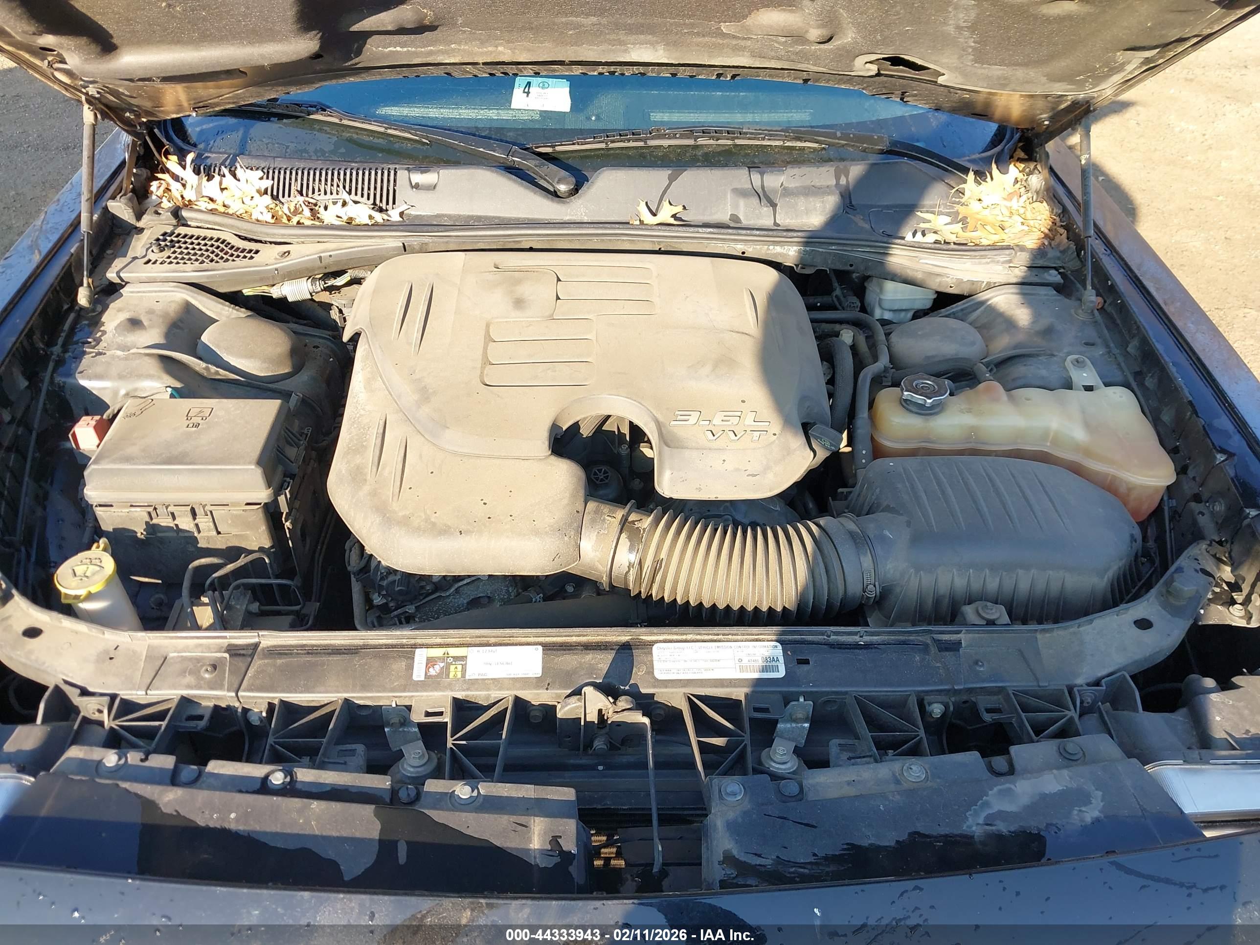 DODGE CHALLENGER image 10