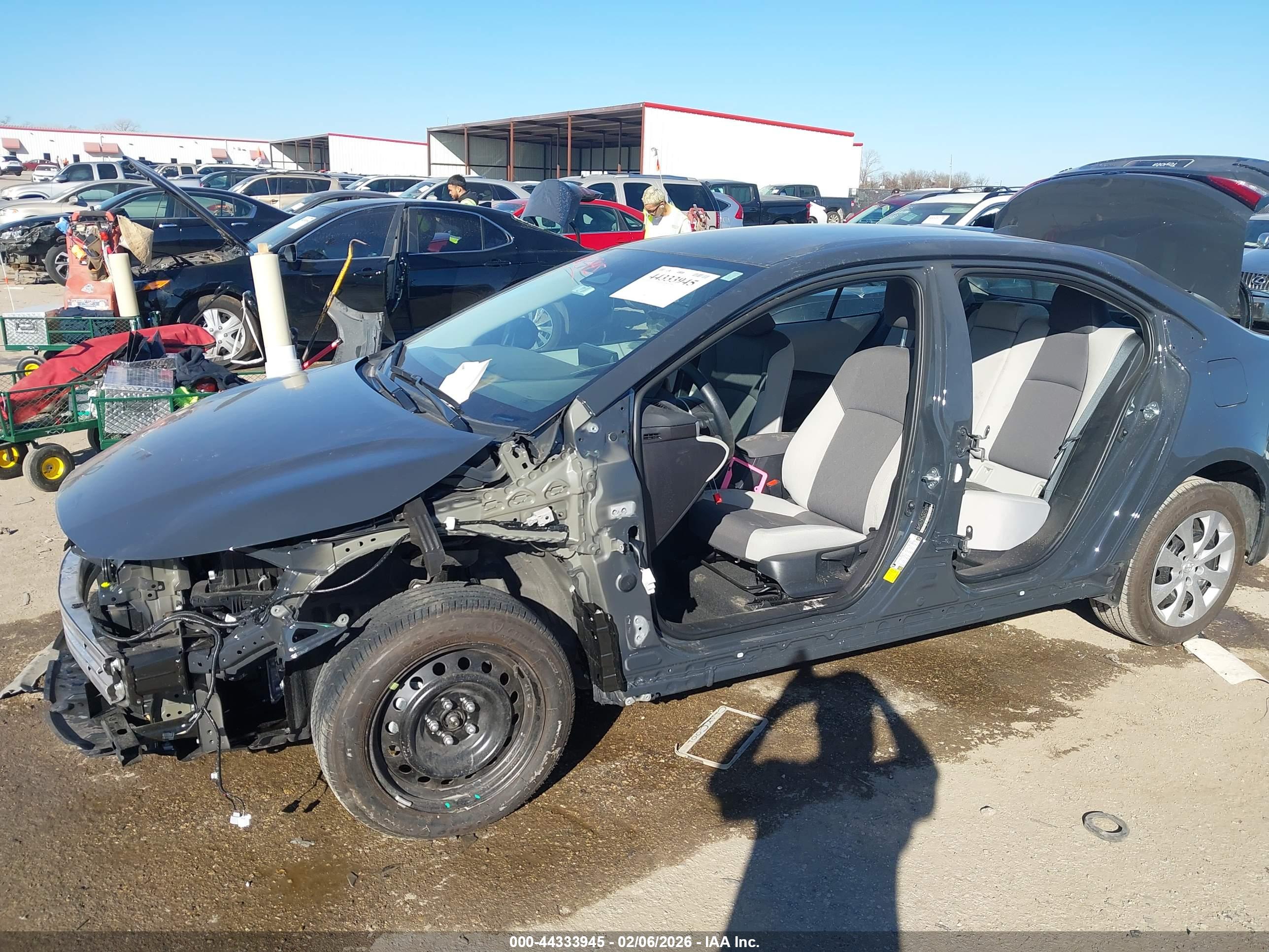 TOYOTA COROLLA image 6