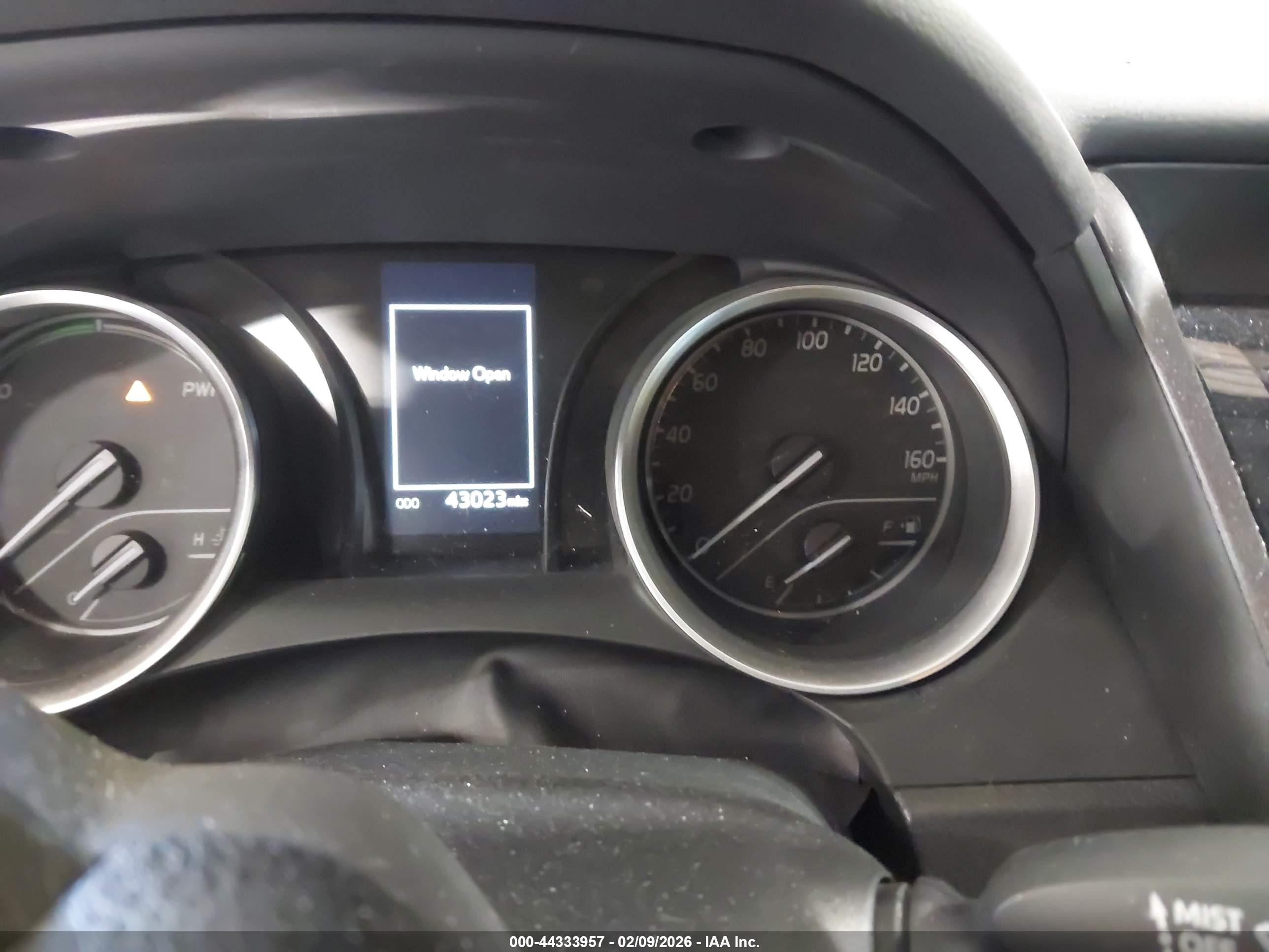 TOYOTA CAMRY image 7