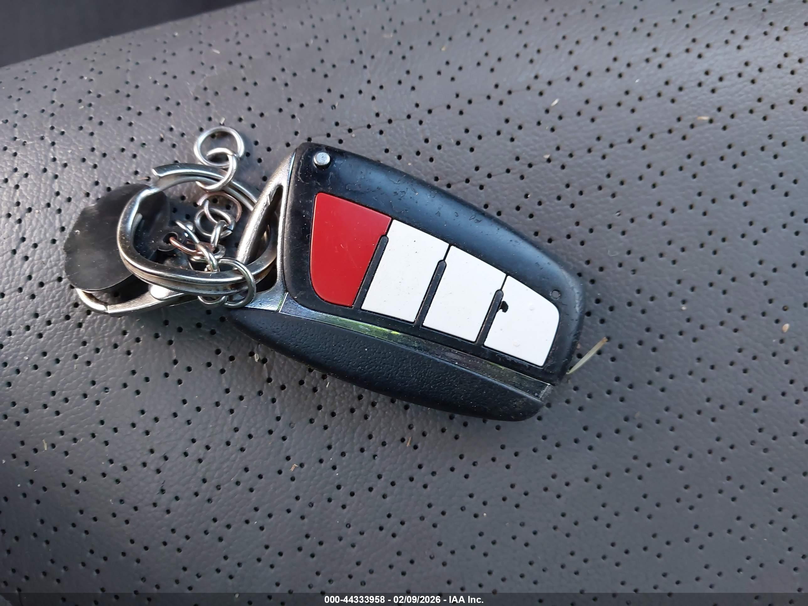 HYUNDAI SANTA image 11