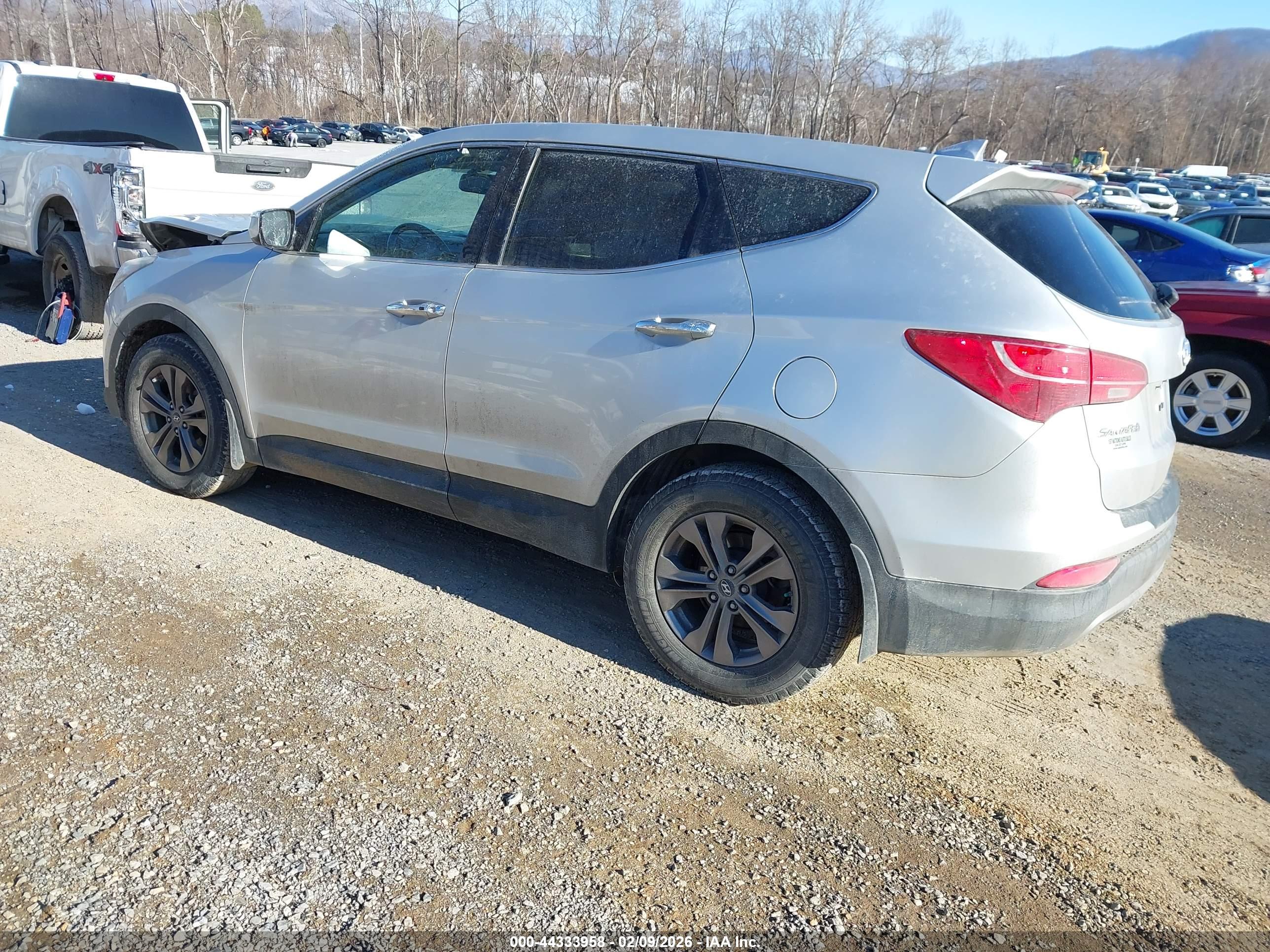 HYUNDAI SANTA image 3