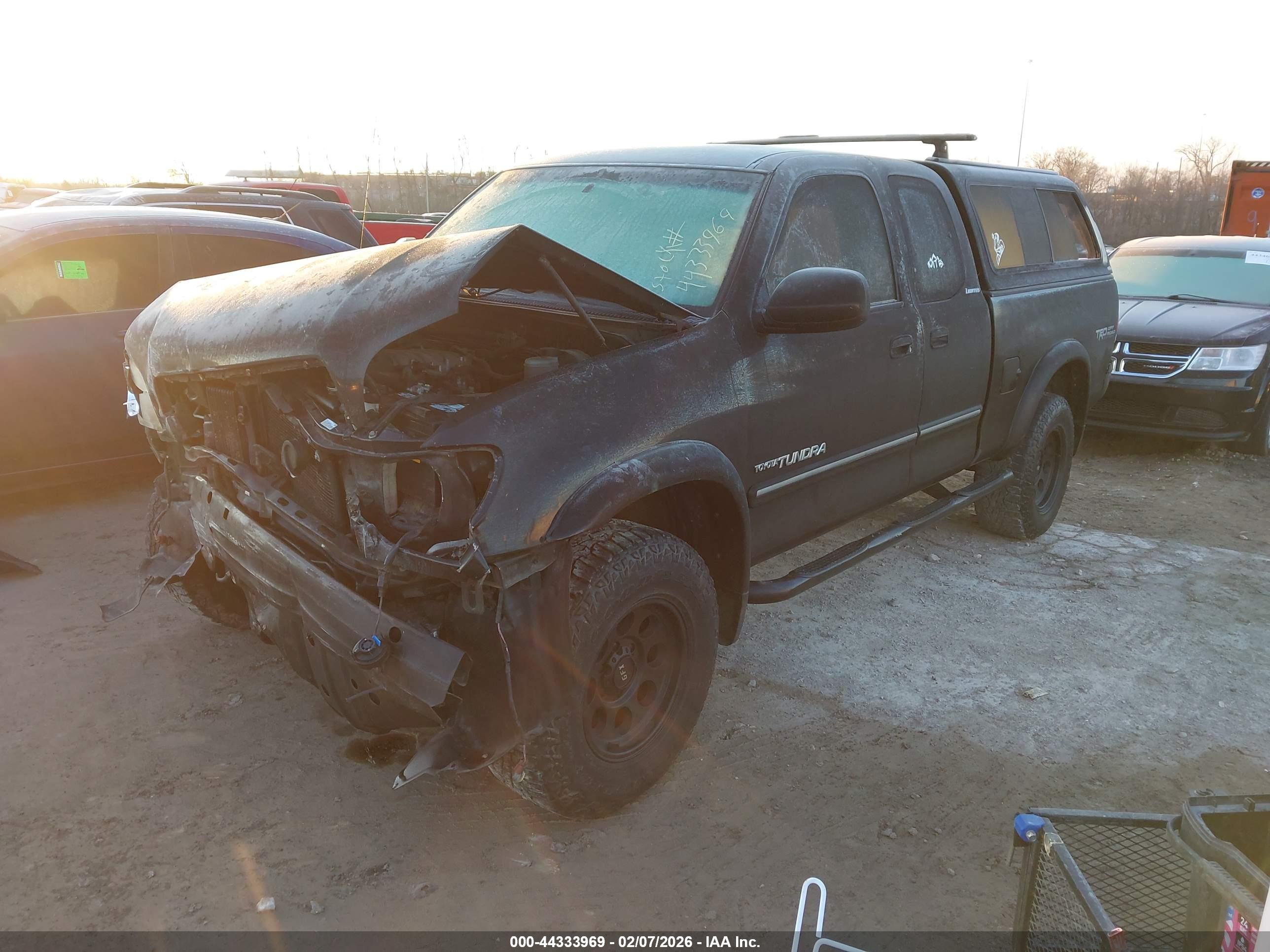 TOYOTA TUNDRA image 2
