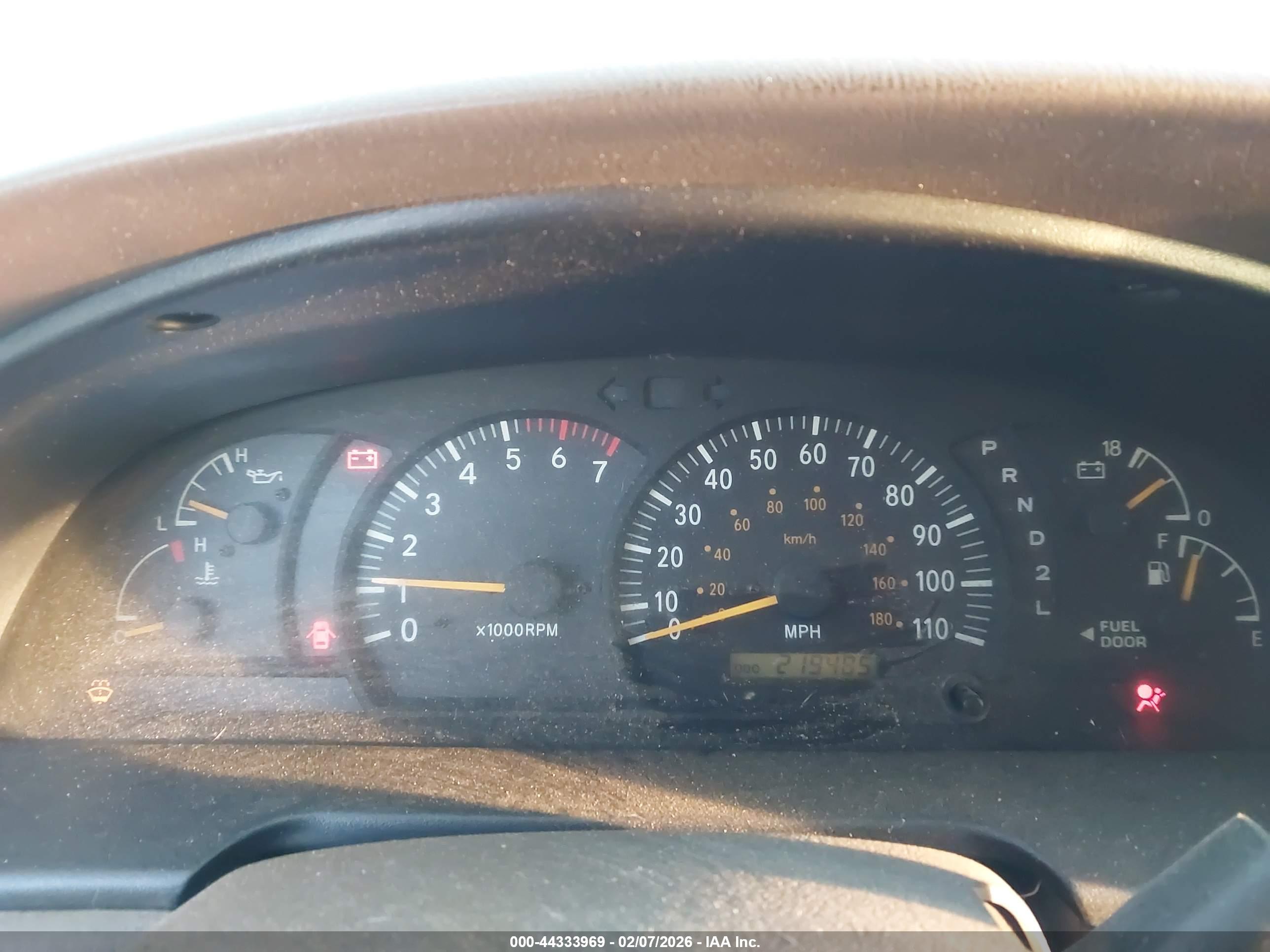 TOYOTA TUNDRA image 7