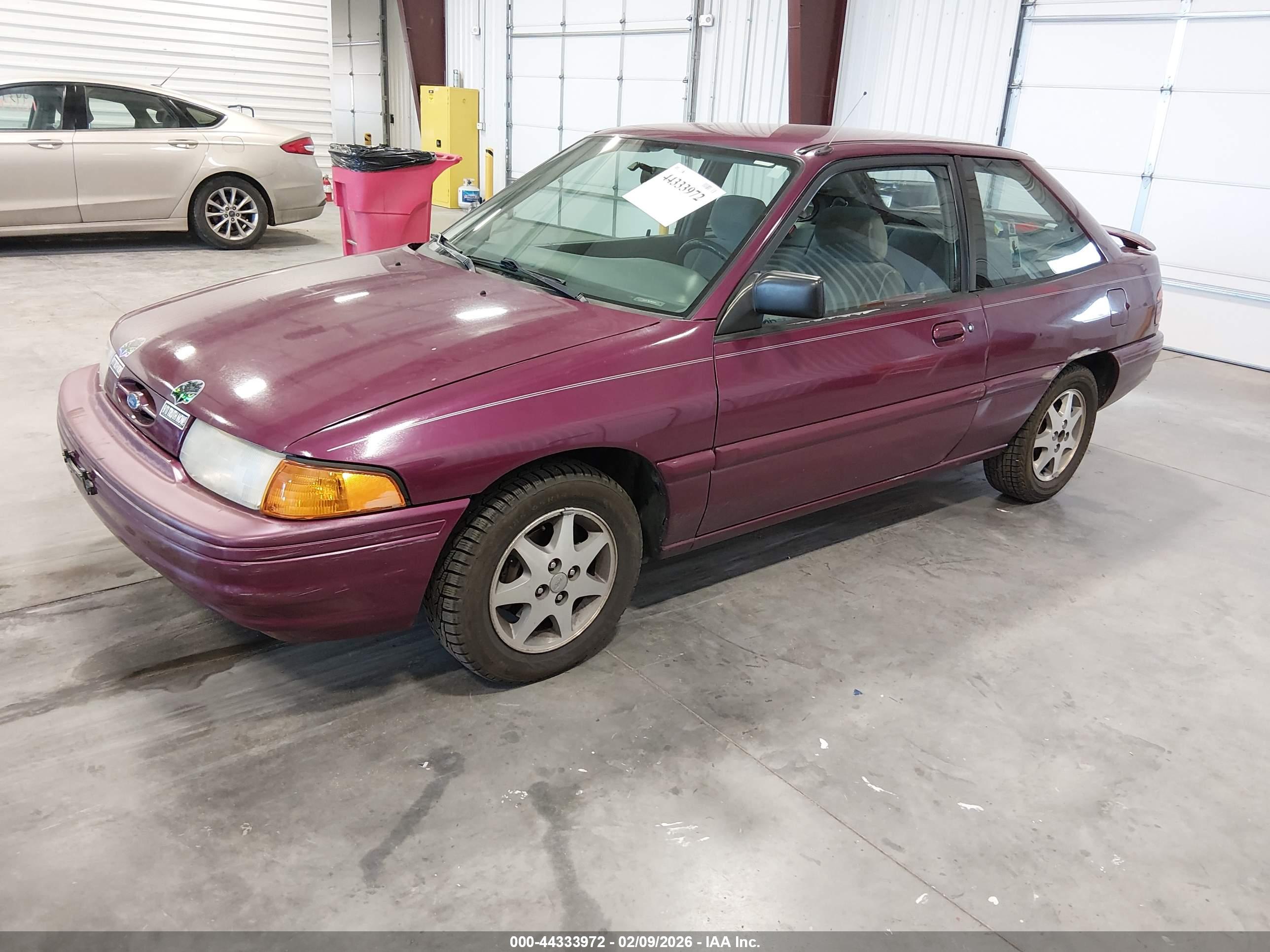 FORD ESCORT image 2