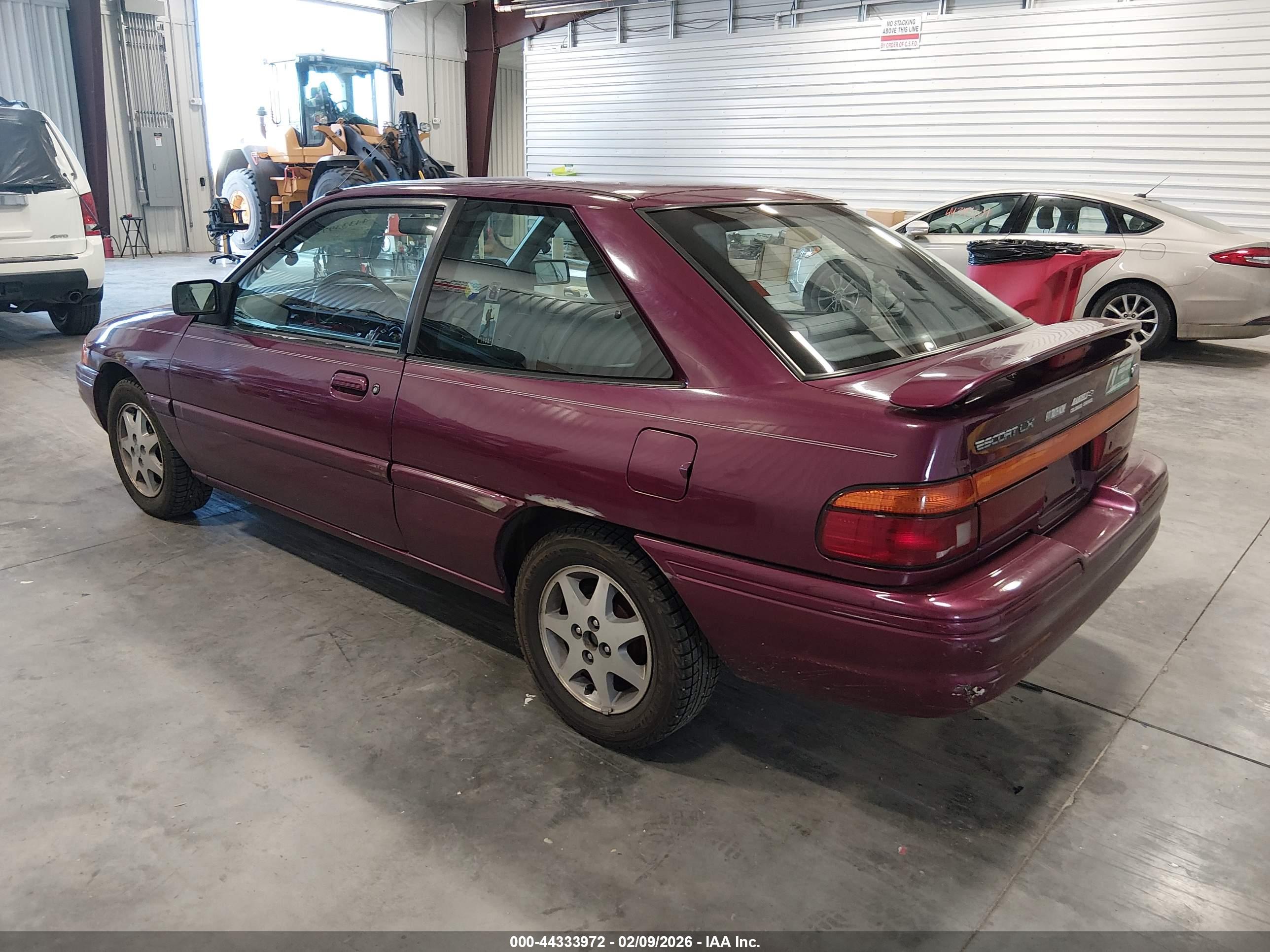 FORD ESCORT image 3