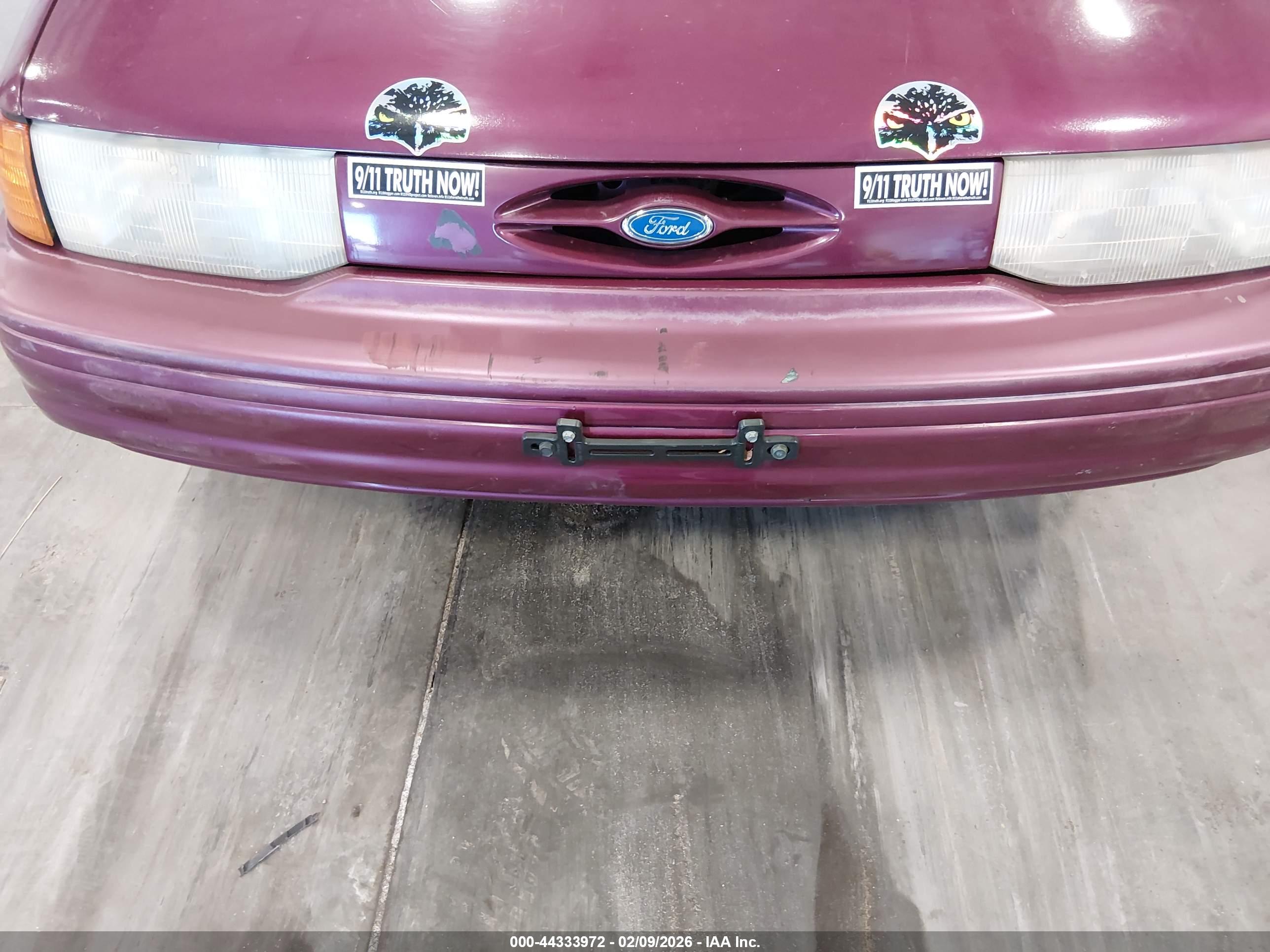 FORD ESCORT image 6