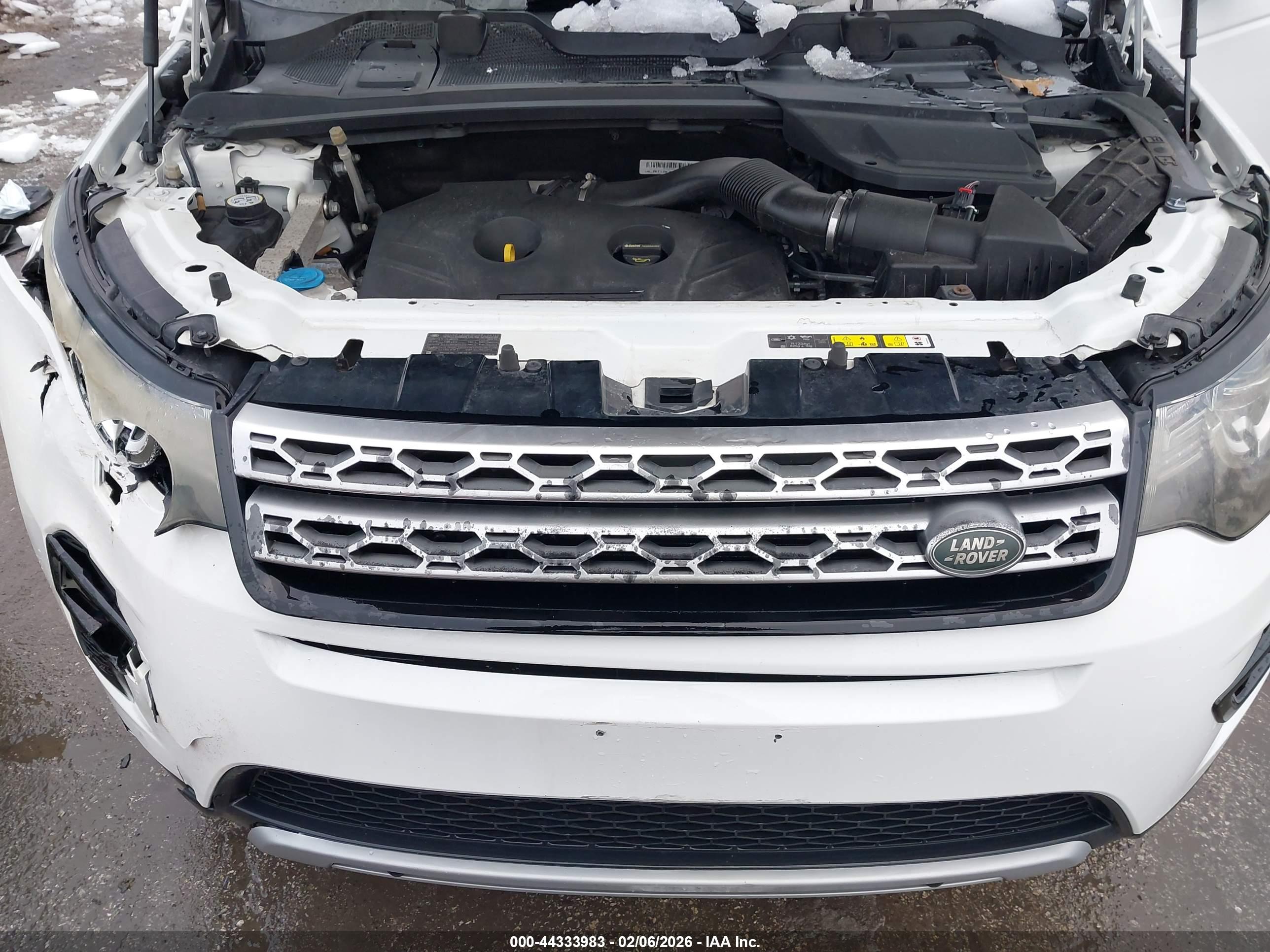 LAND ROVER image 10