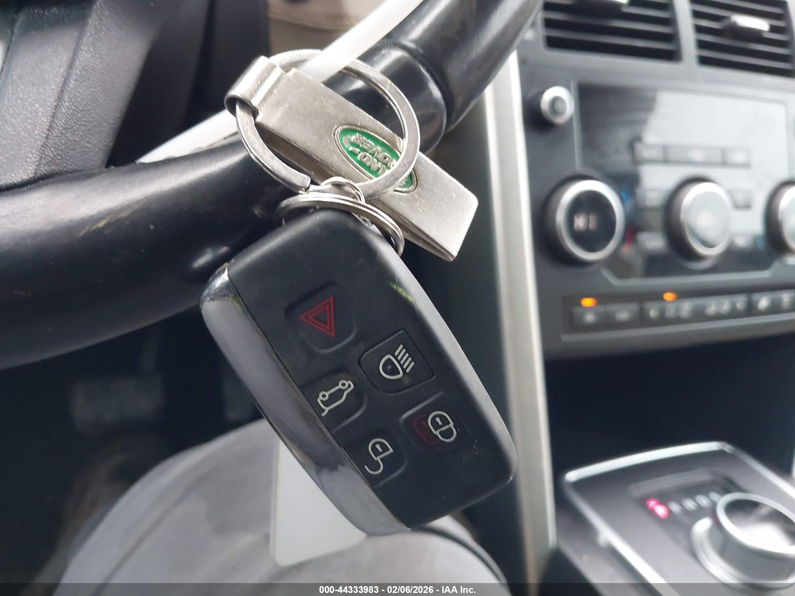 LAND ROVER image 11