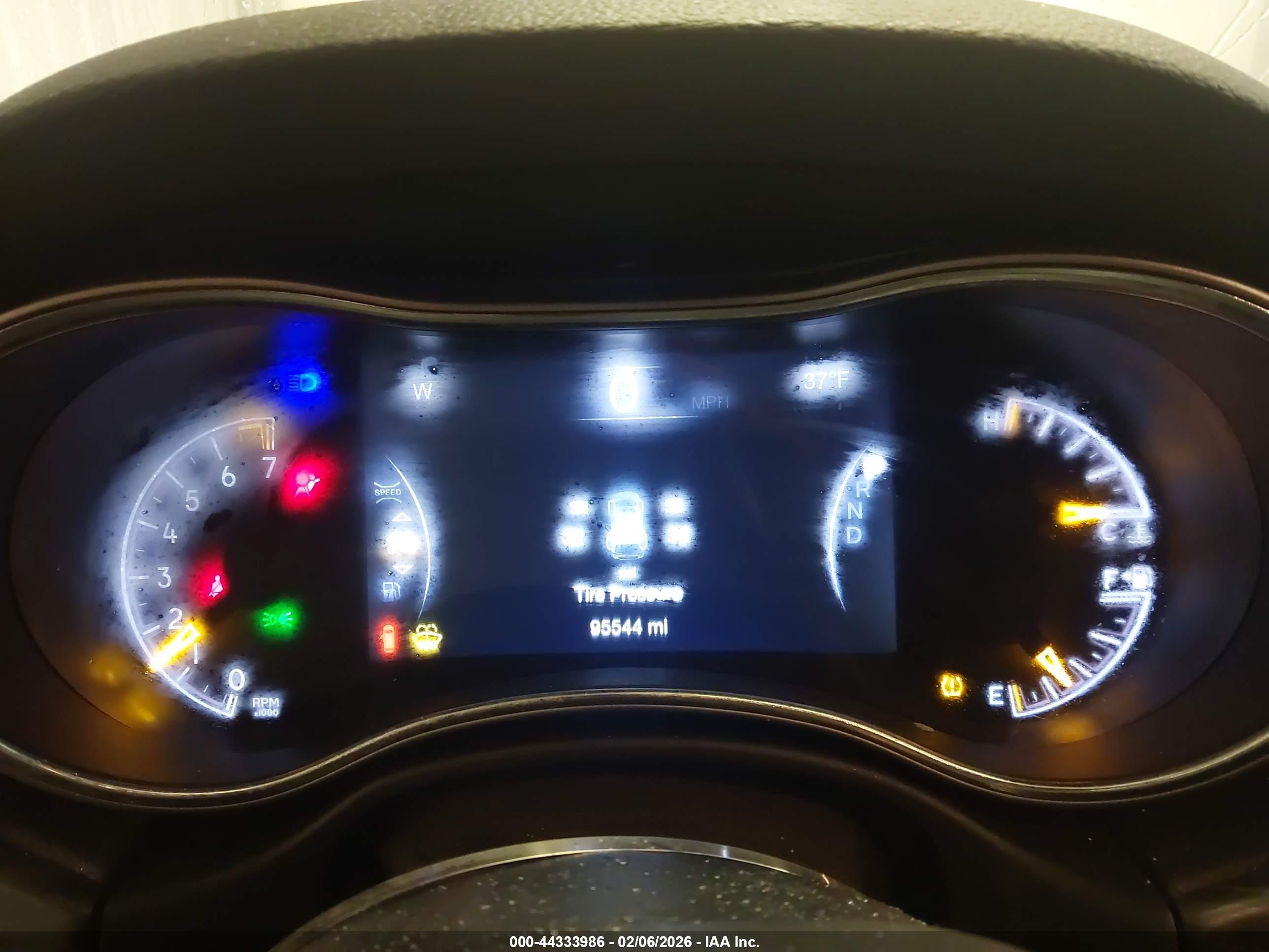 JEEP GRAND image 7