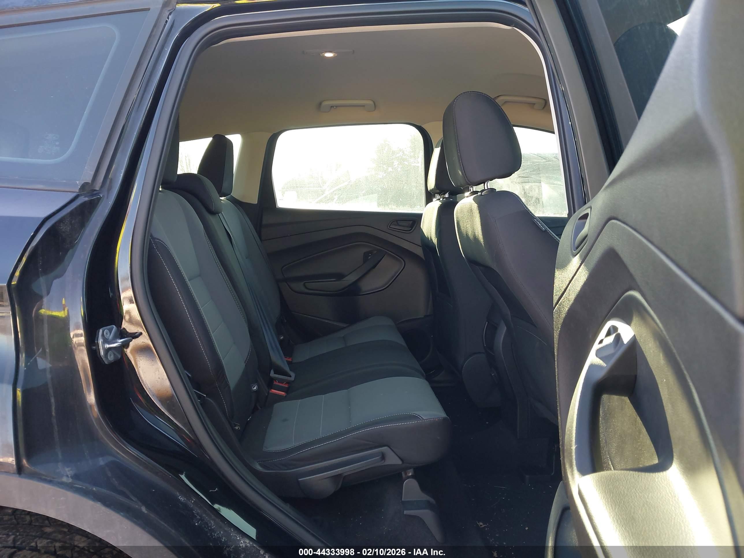 FORD ESCAPE image 8