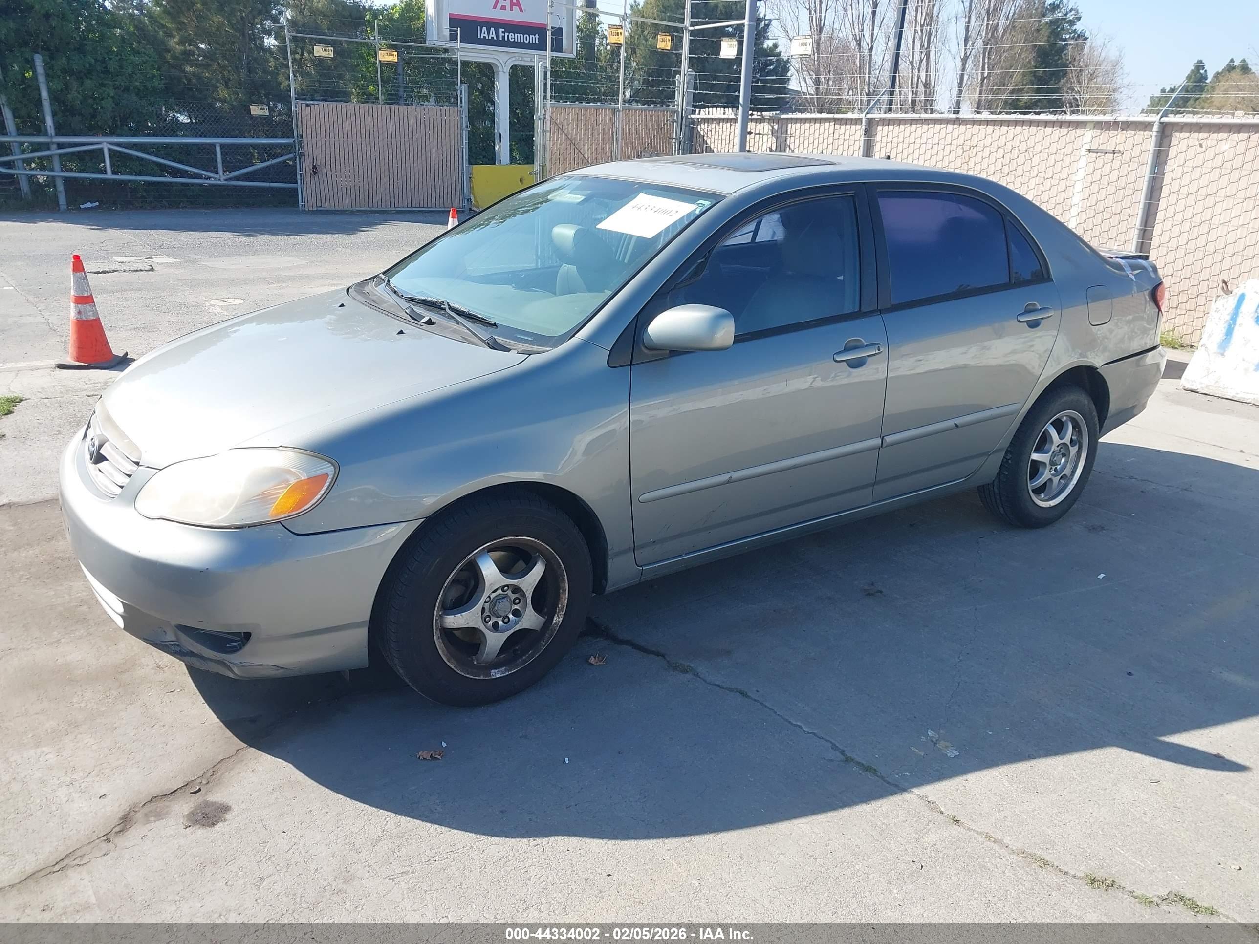 TOYOTA COROLLA image 2