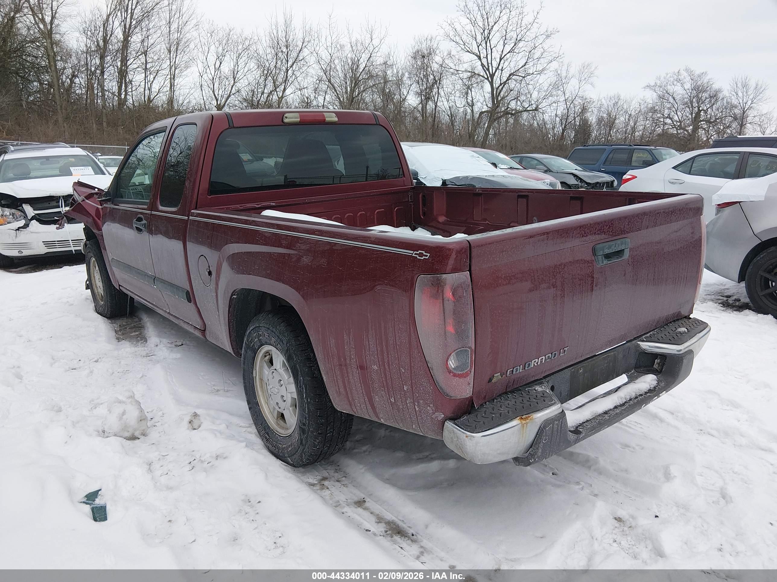 CHEVROLET COLORADO image 3