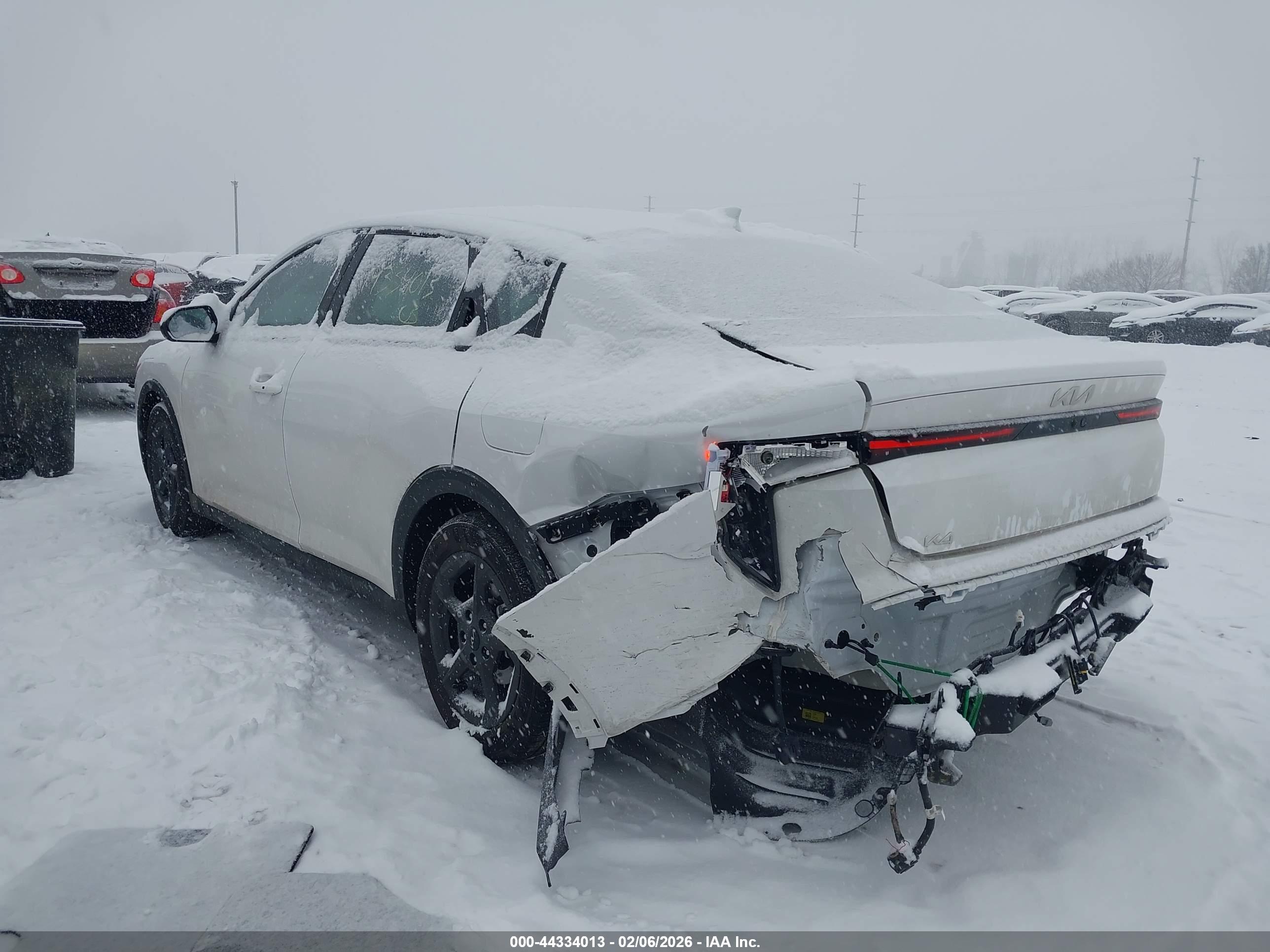 KIA K4 image 3