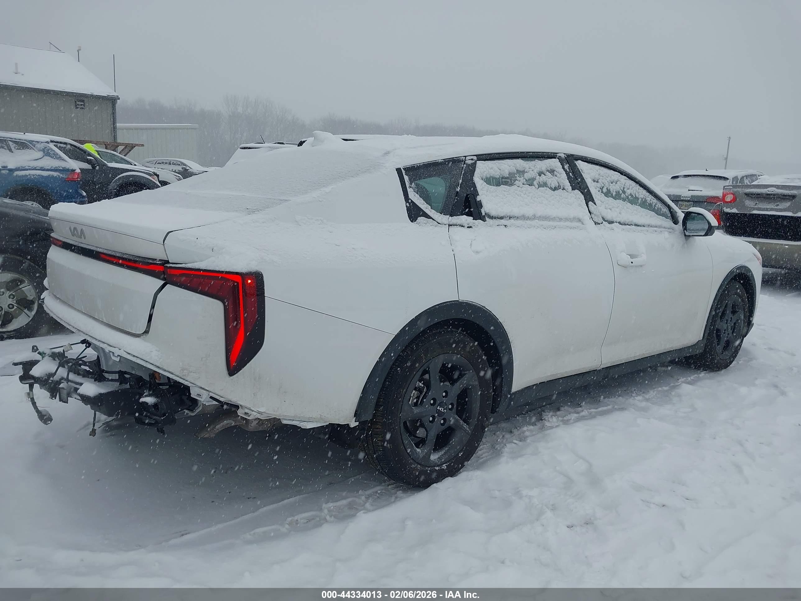 KIA K4 image 4