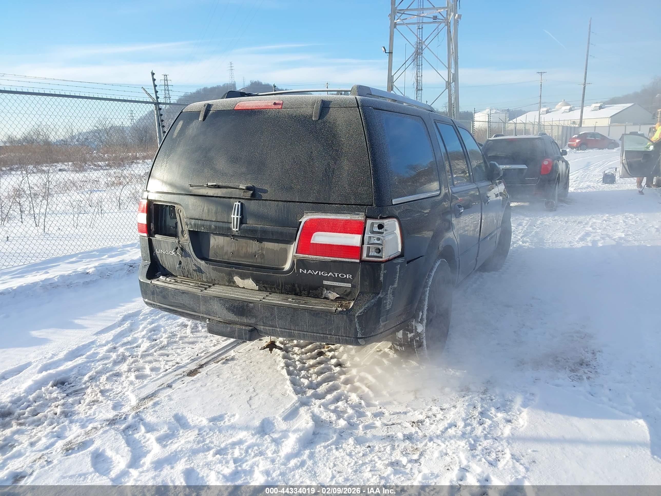 LINCOLN NAVIGATOR image 4
