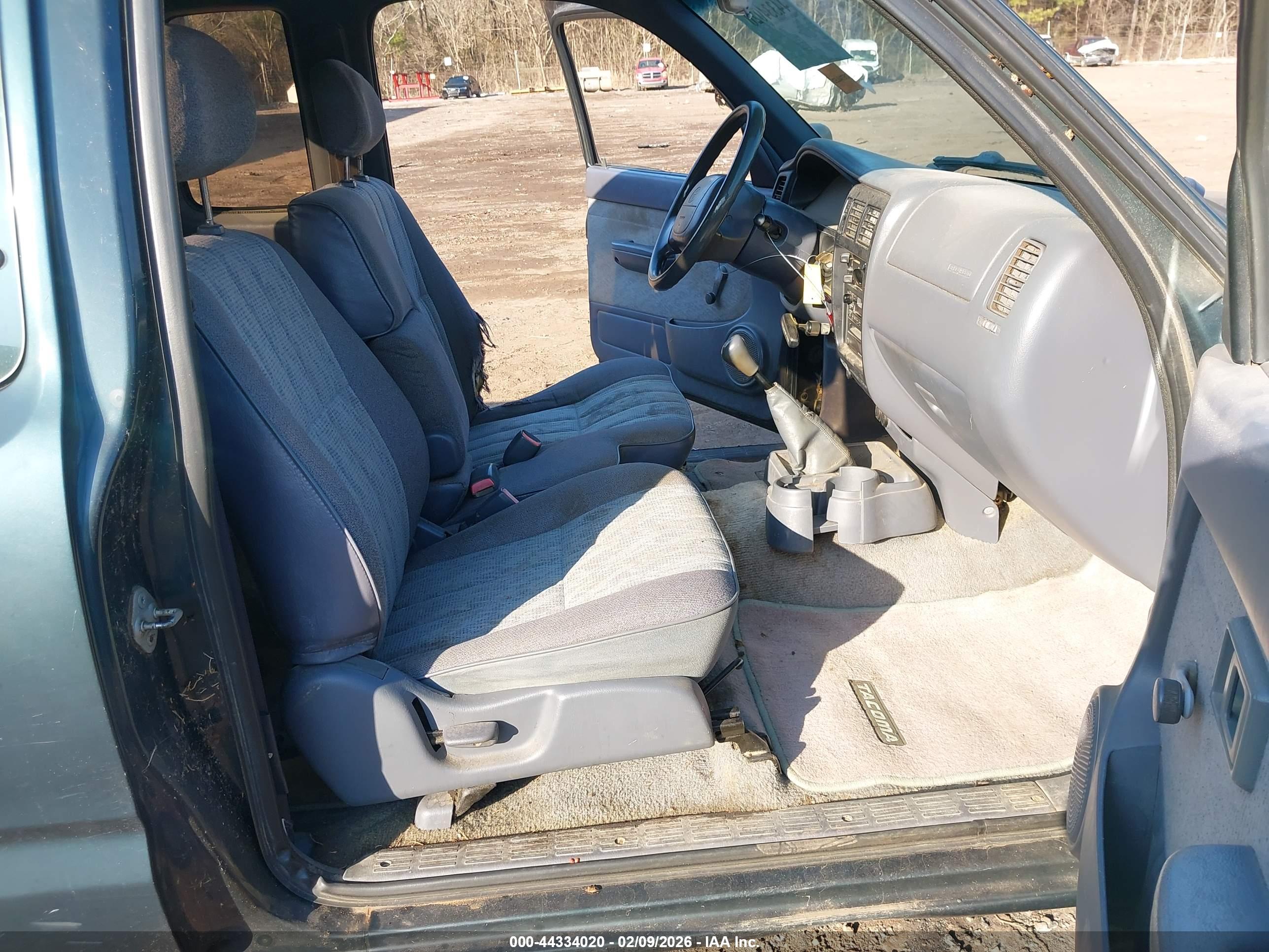 TOYOTA TACOMA image 5
