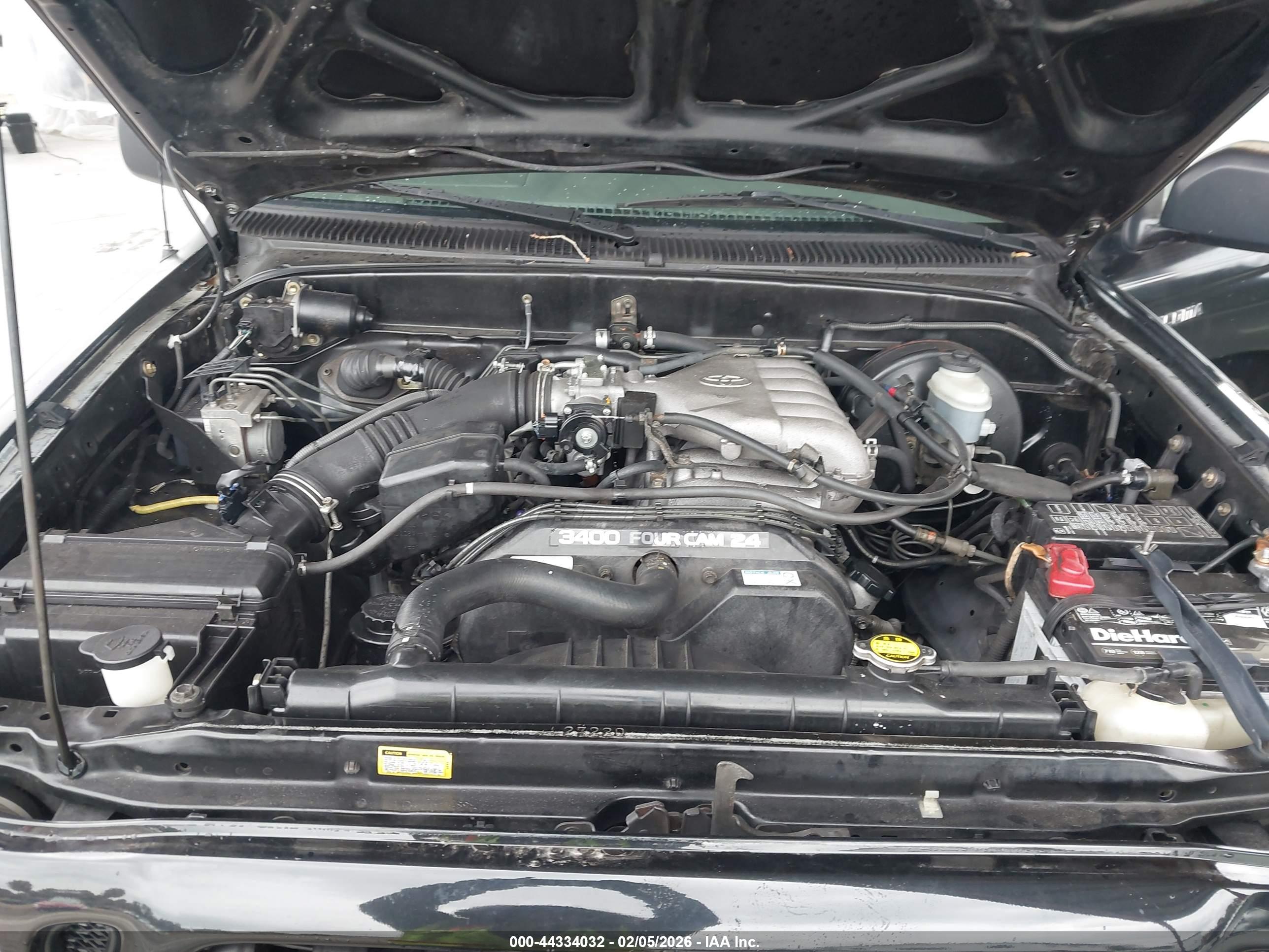 TOYOTA TACOMA image 10