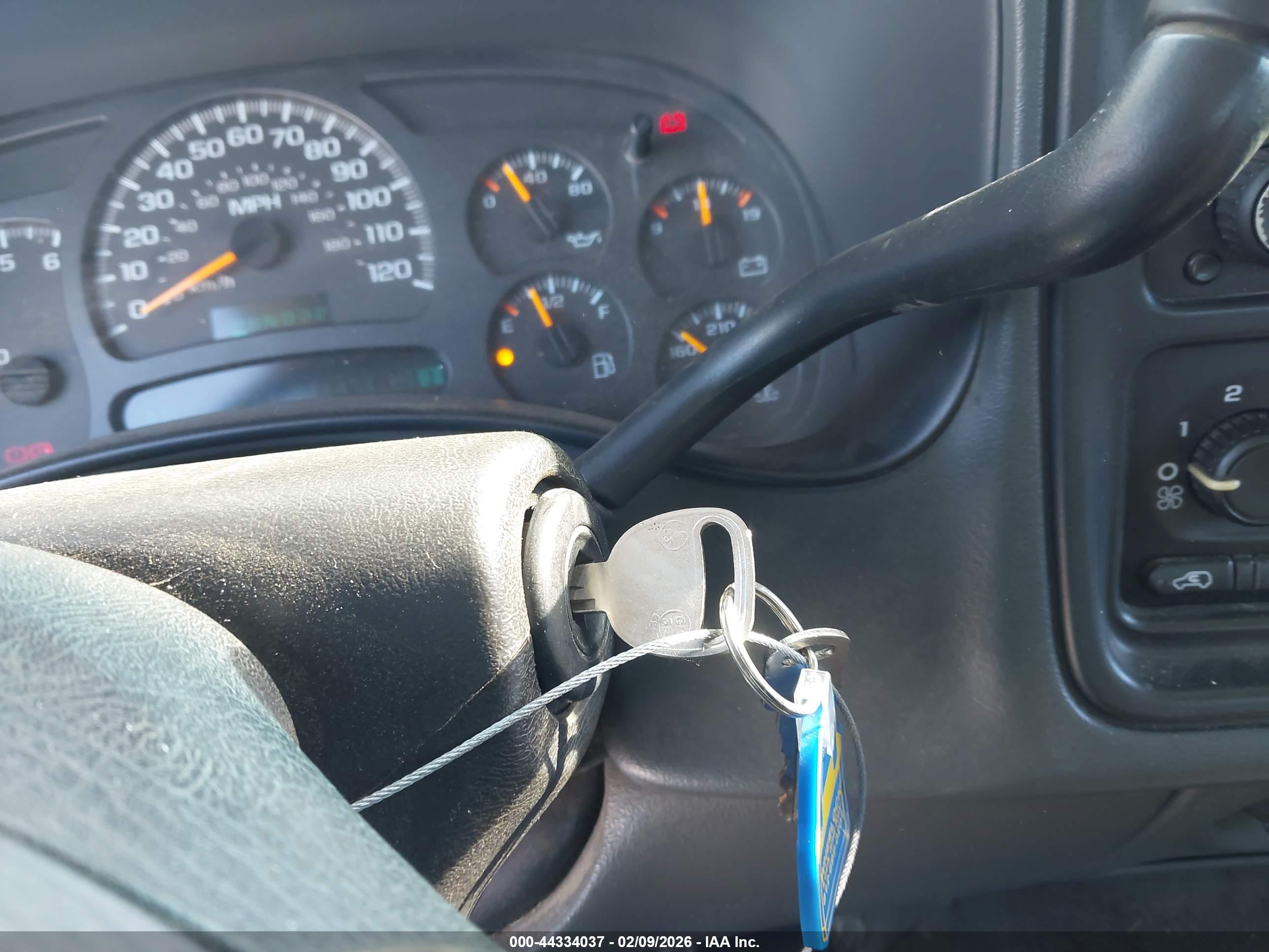 GMC SIERRA image 11