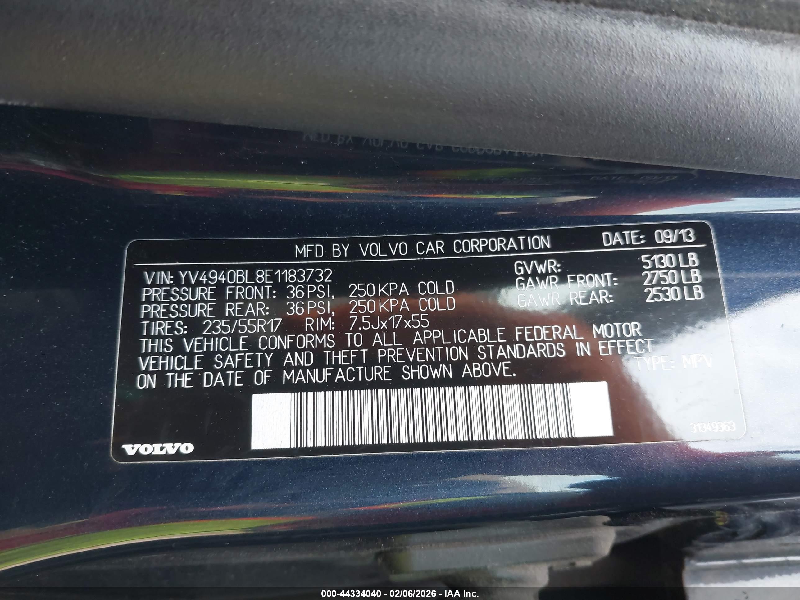 VOLVO XC70 image 9