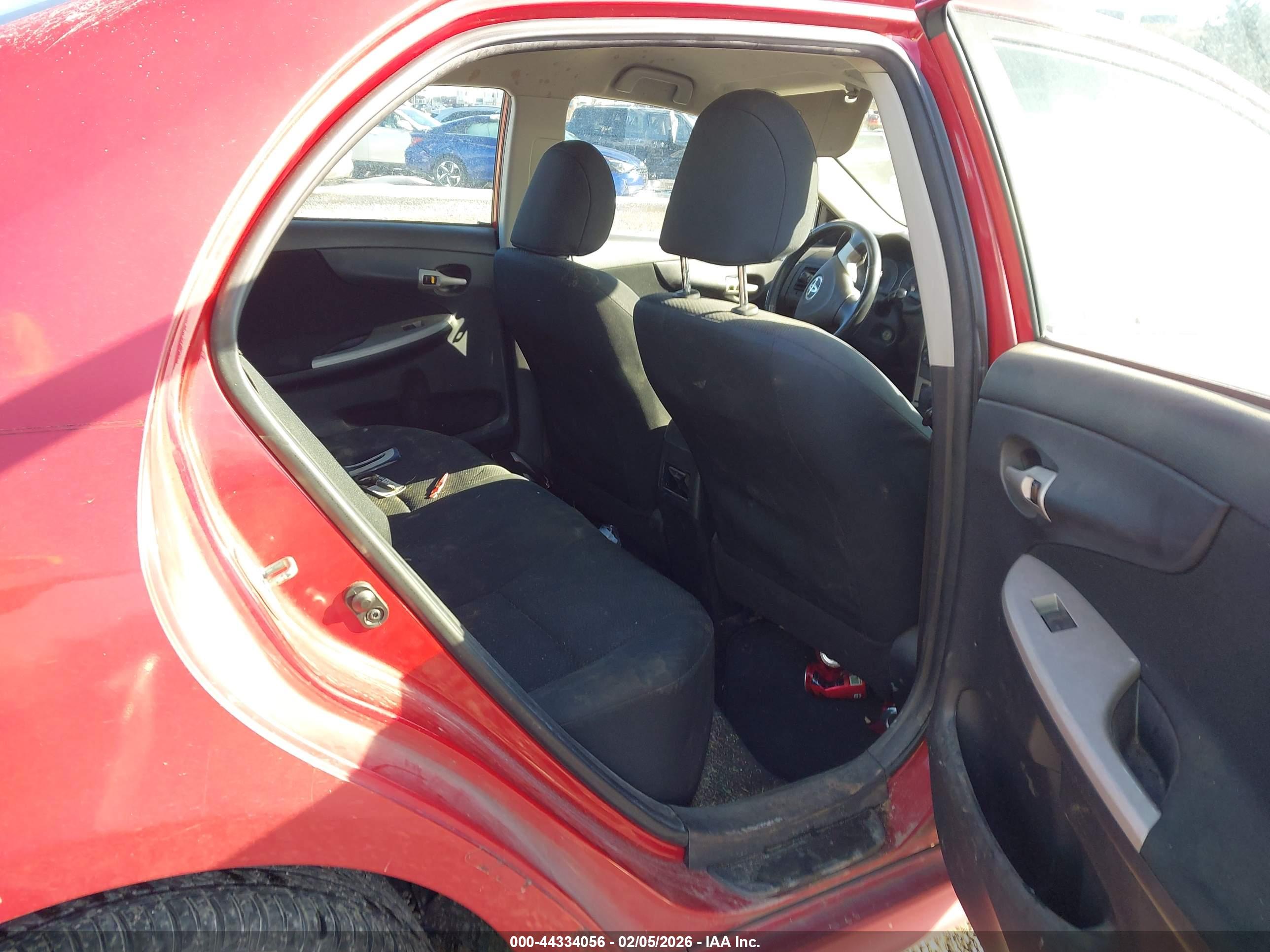 TOYOTA COROLLA image 8