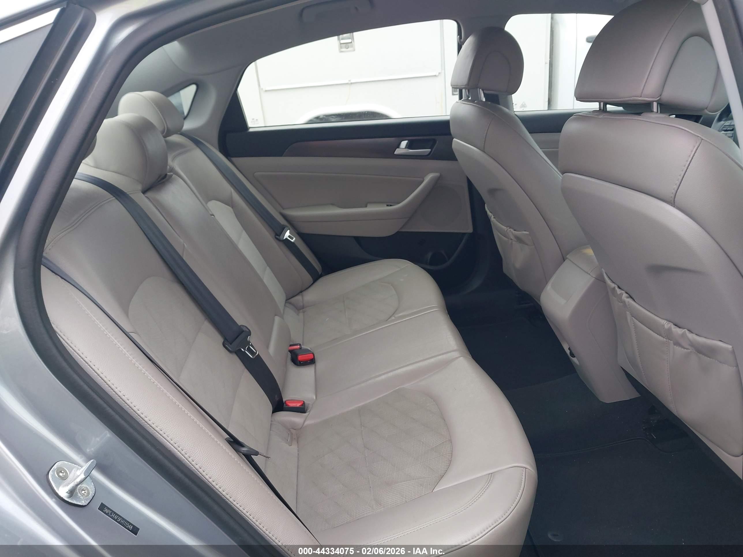 HYUNDAI SONATA image 8