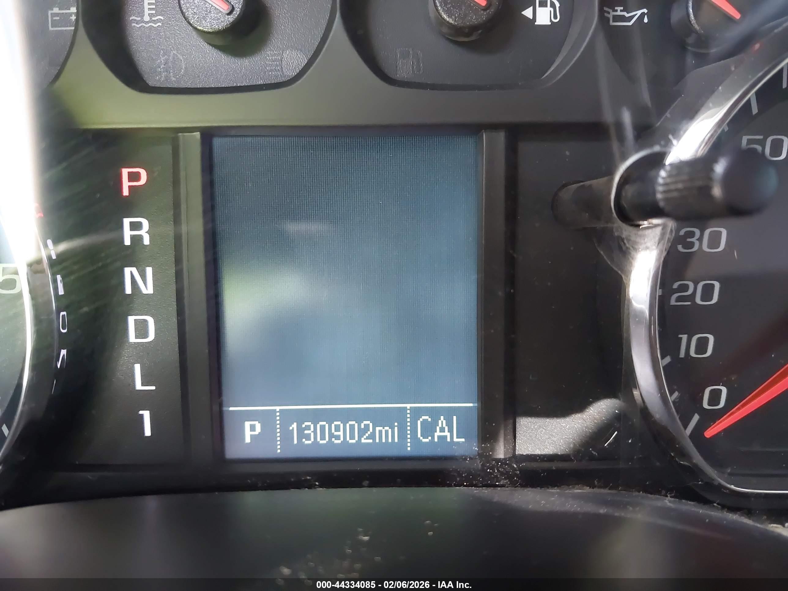CHEVROLET SILVERADO image 6