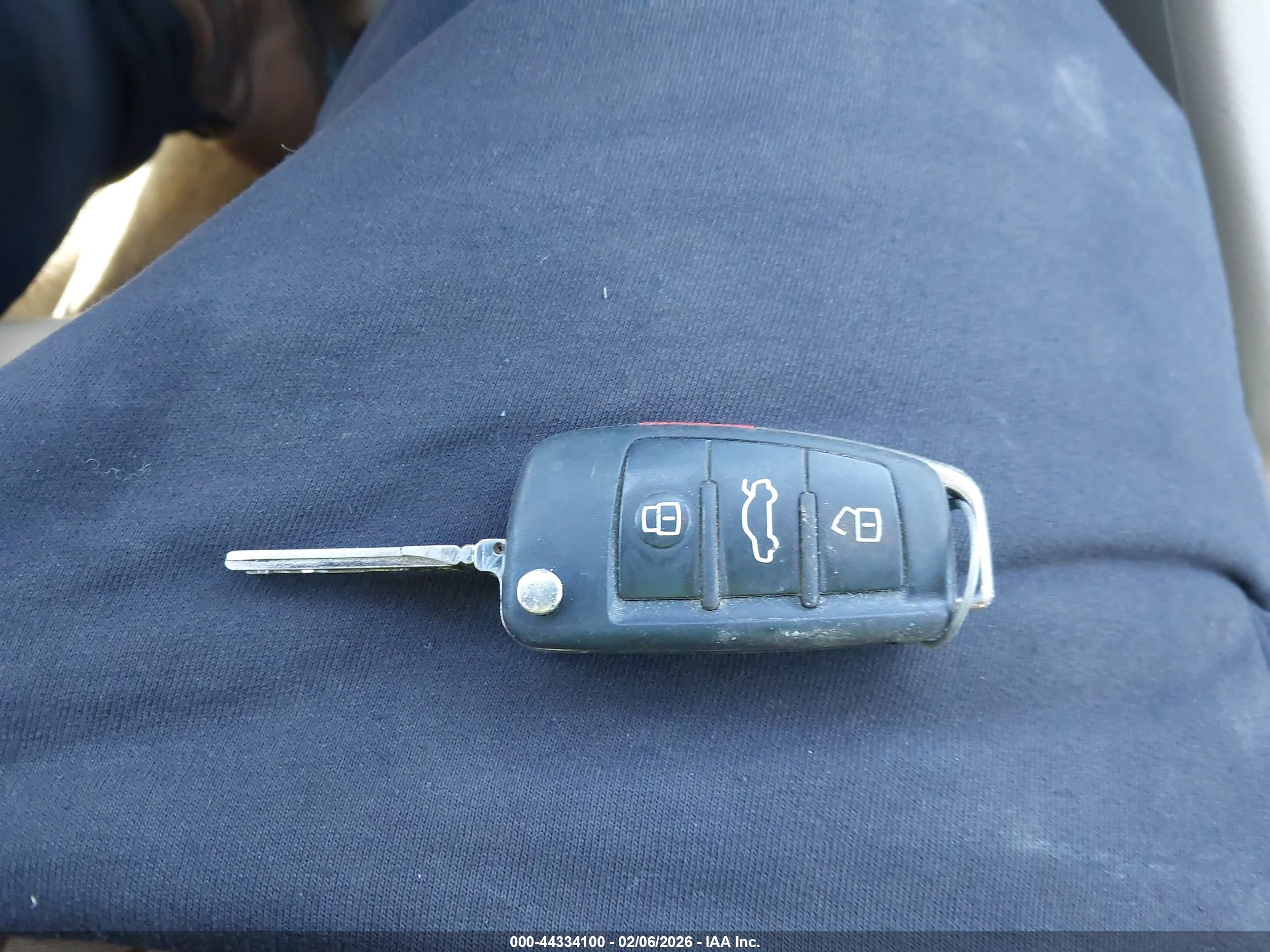 AUDI A4 image 11
