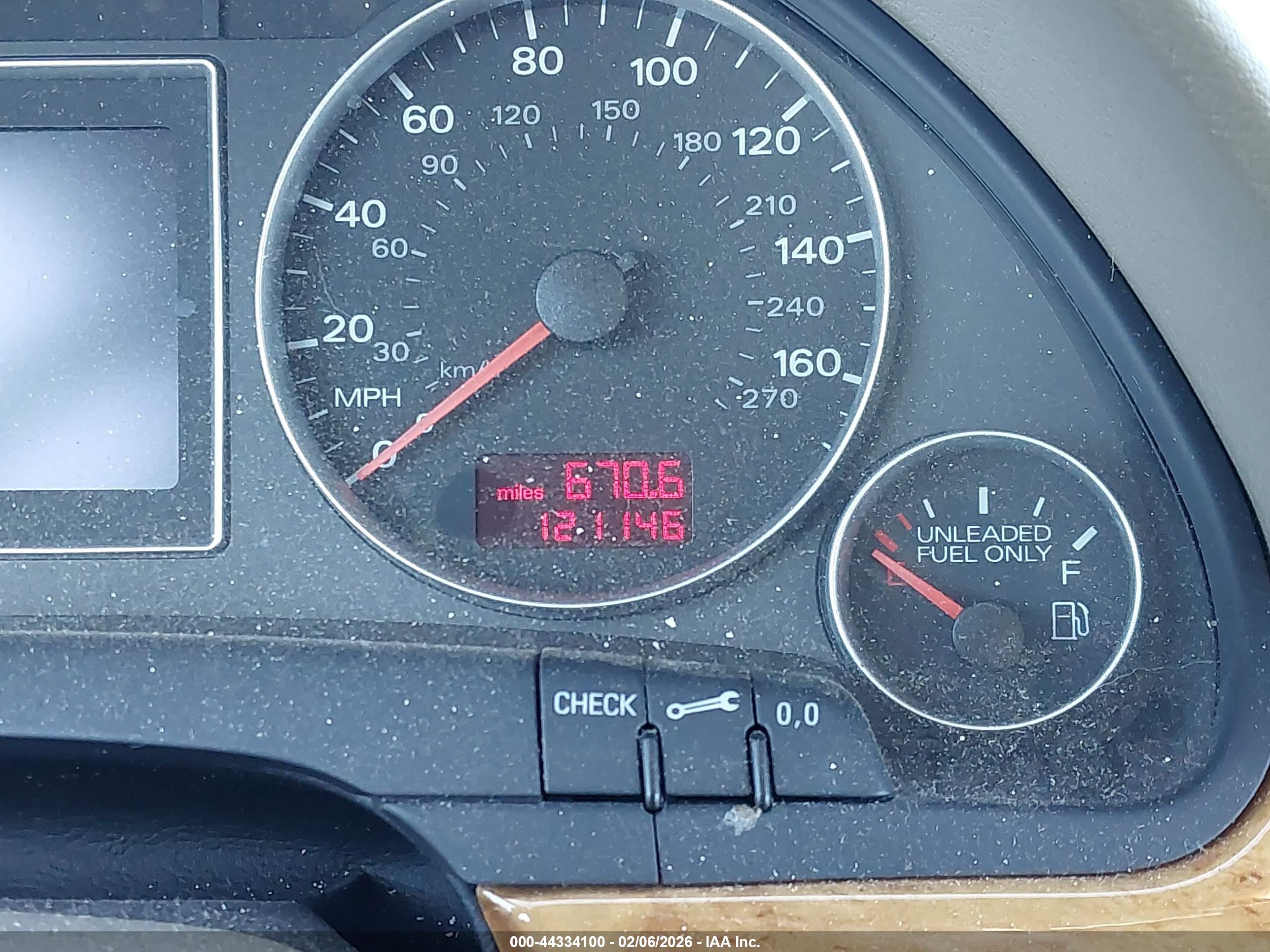 AUDI A4 image 7