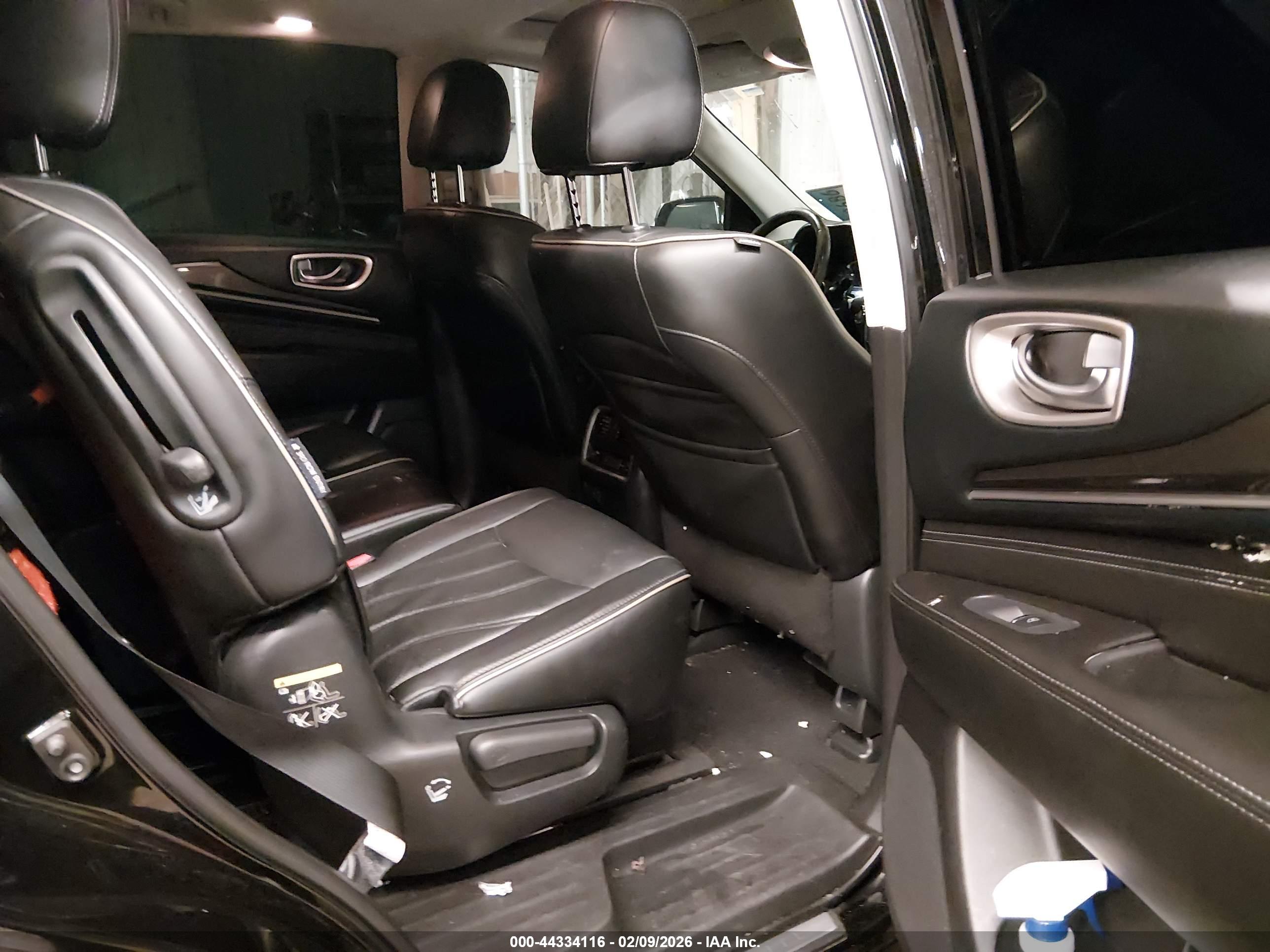INFINITI QX60 image 8