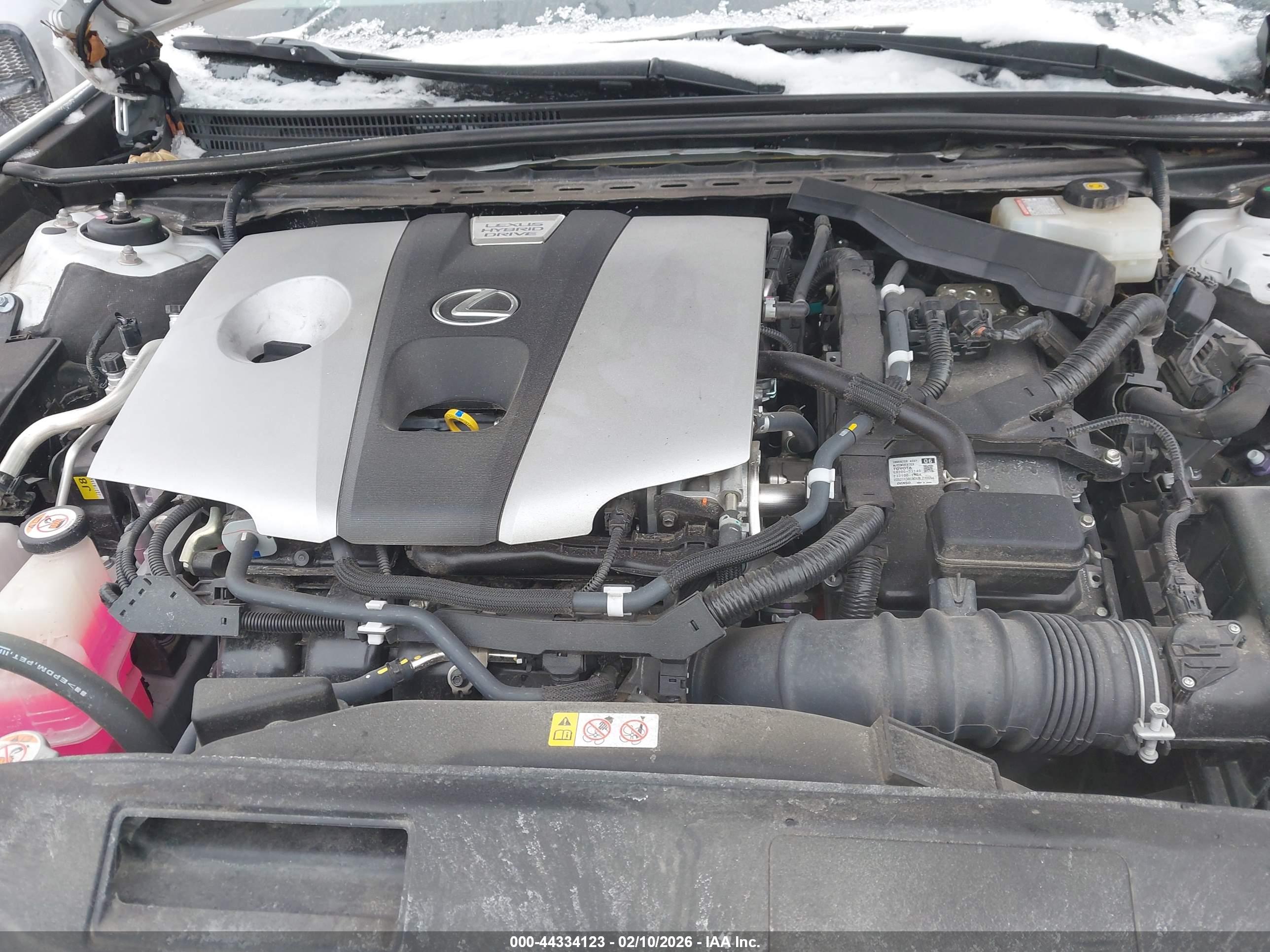 LEXUS ES image 10