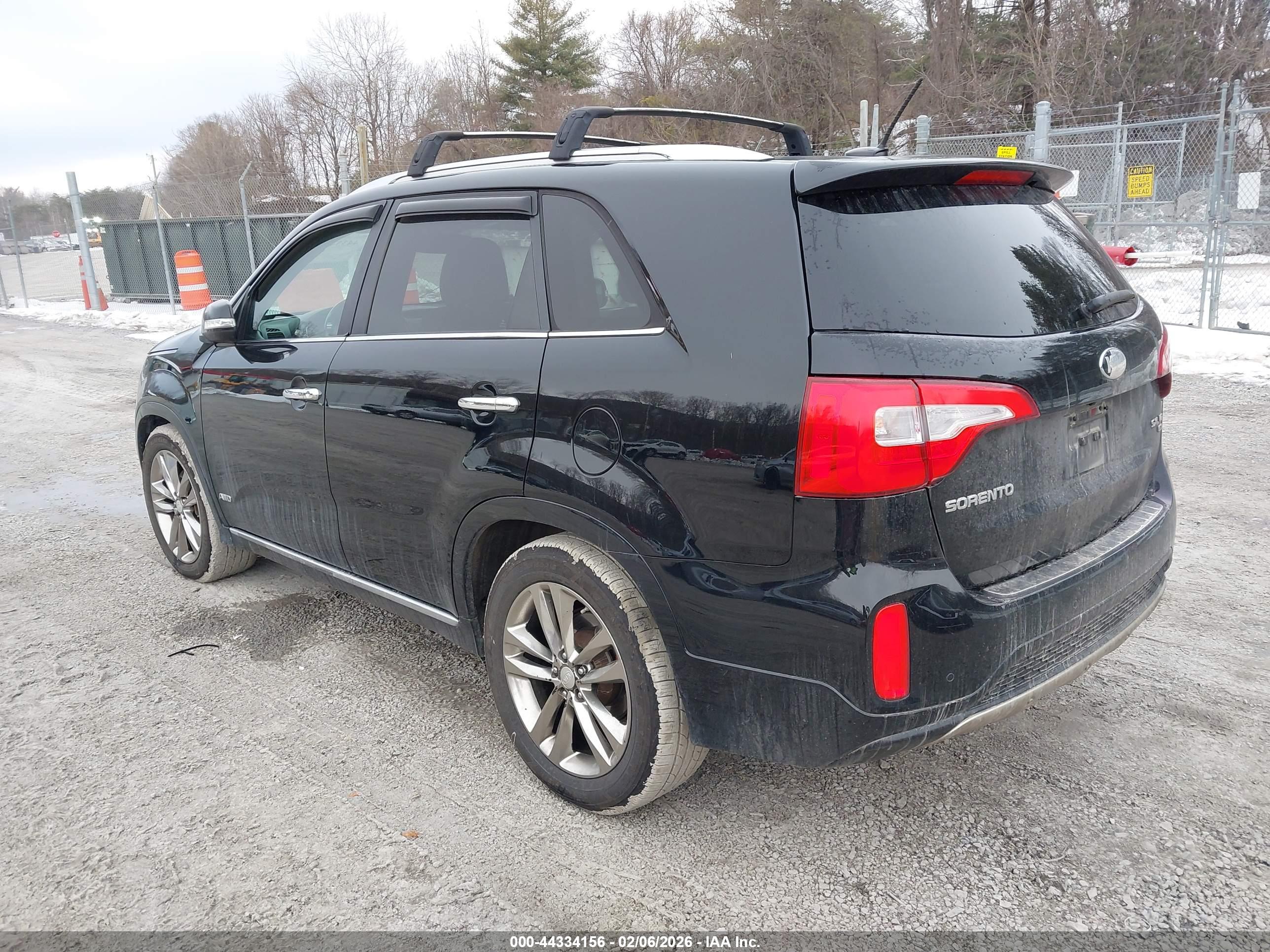 KIA SORENTO image 3
