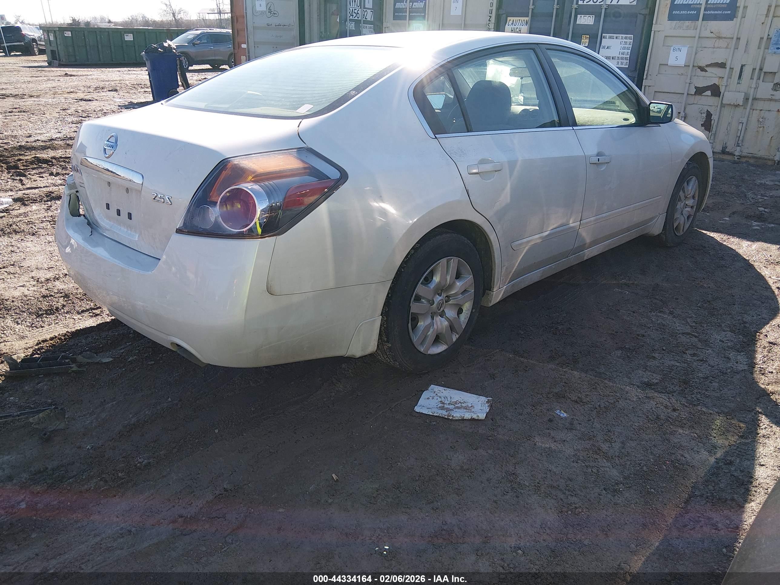 NISSAN ALTIMA image 4
