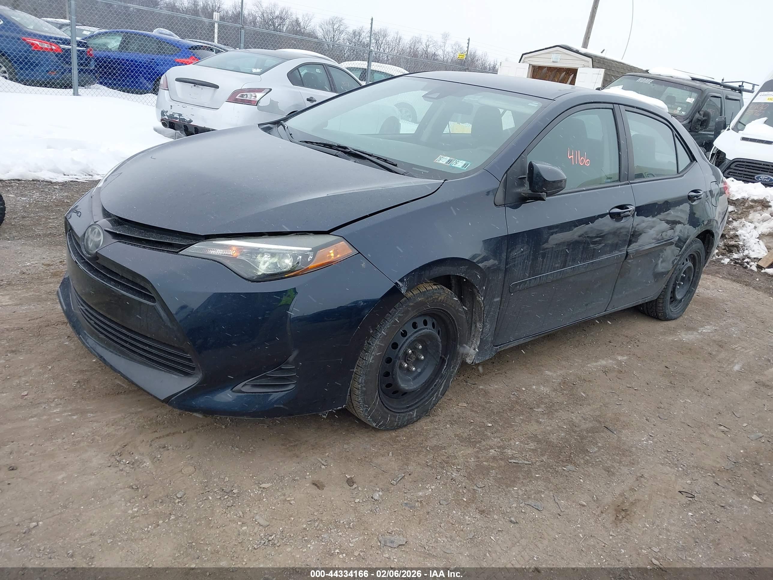 TOYOTA COROLLA image 2