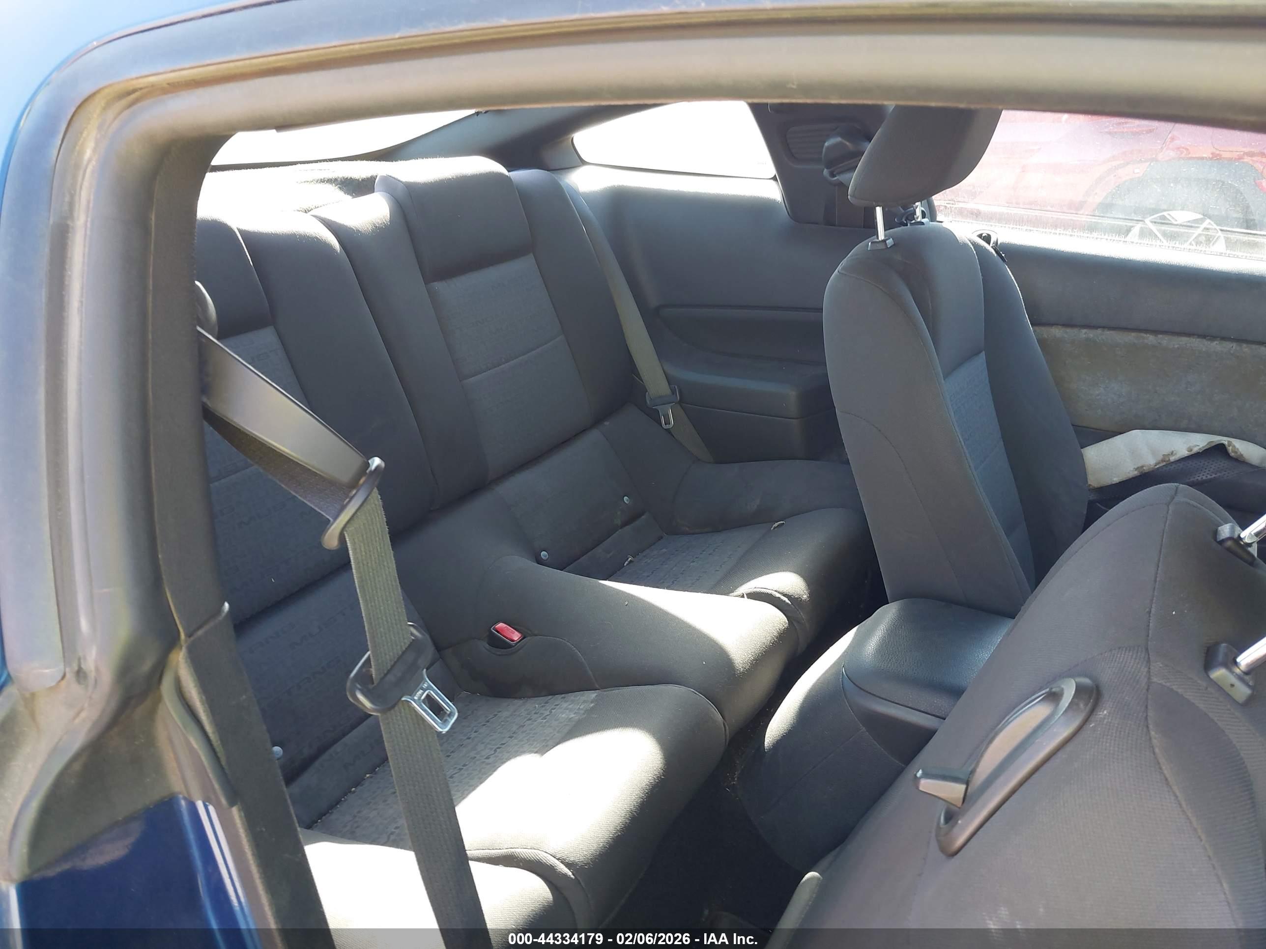 FORD MUSTANG image 8