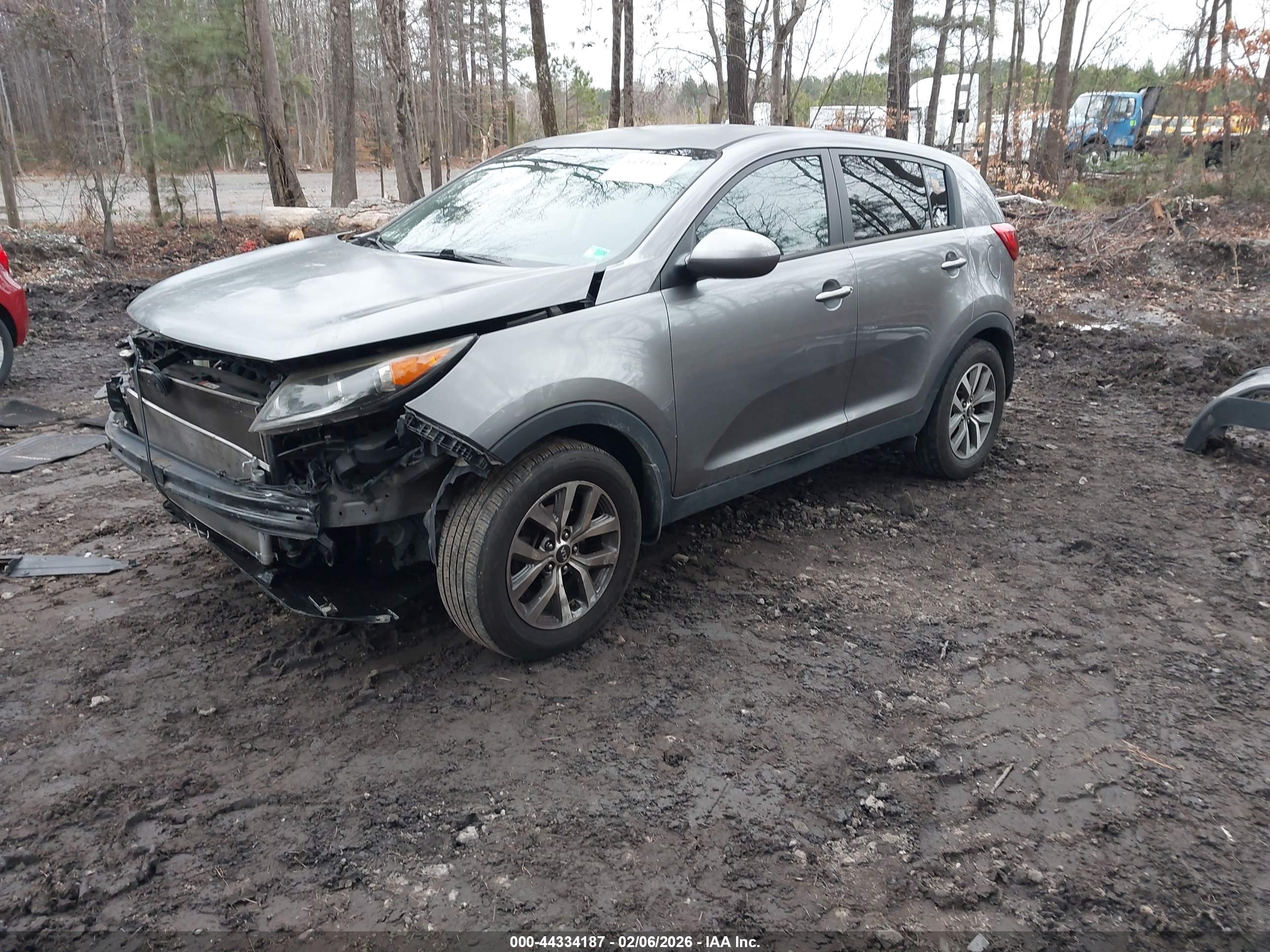 KIA SPORTAGE image 2