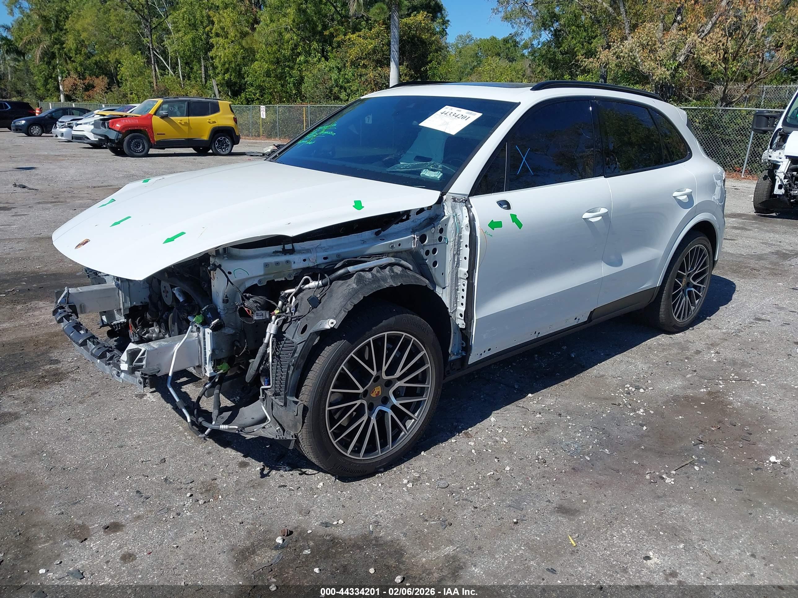 PORSCHE CAYENNE image 2