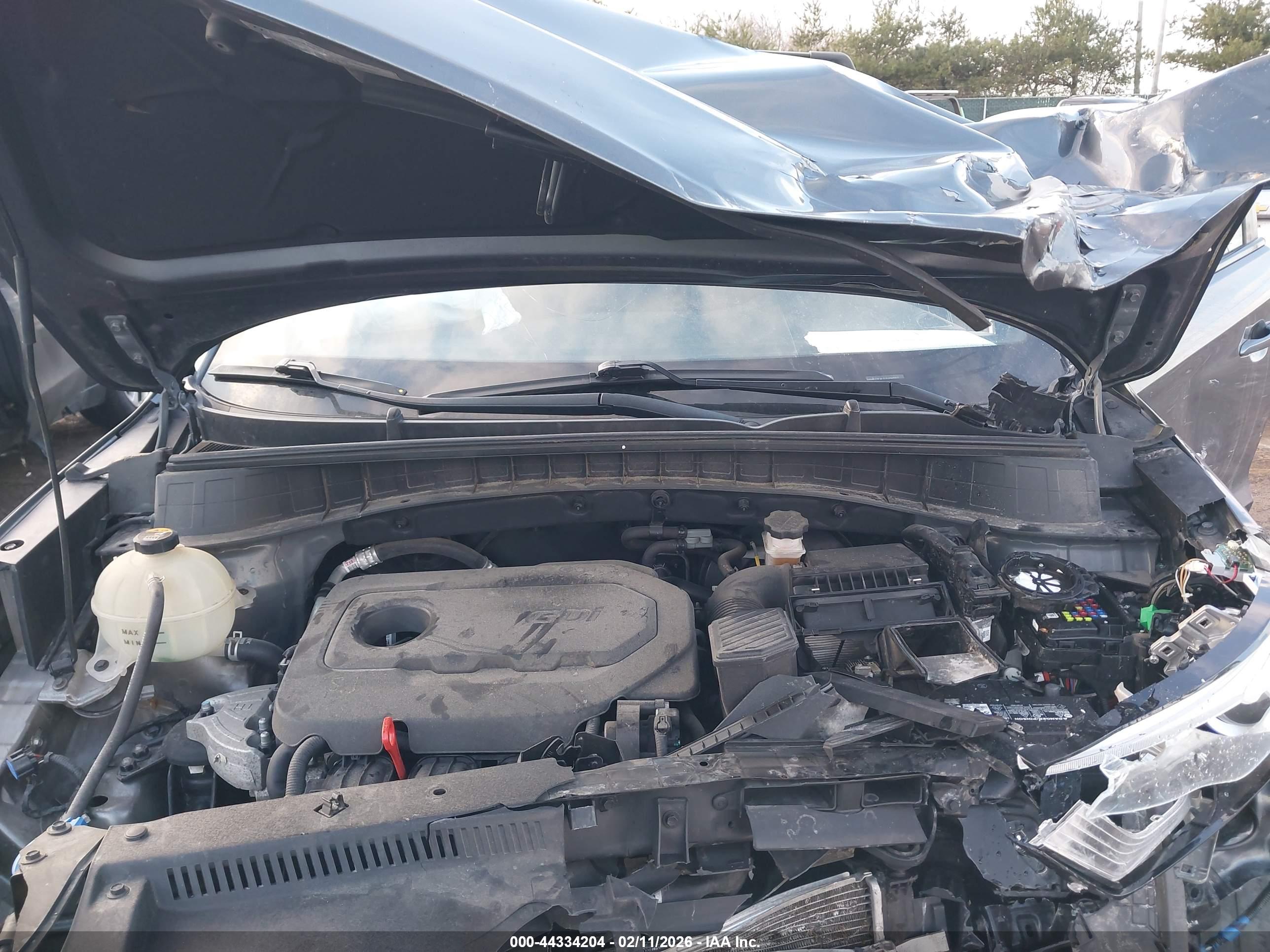 HYUNDAI TUCSON image 10
