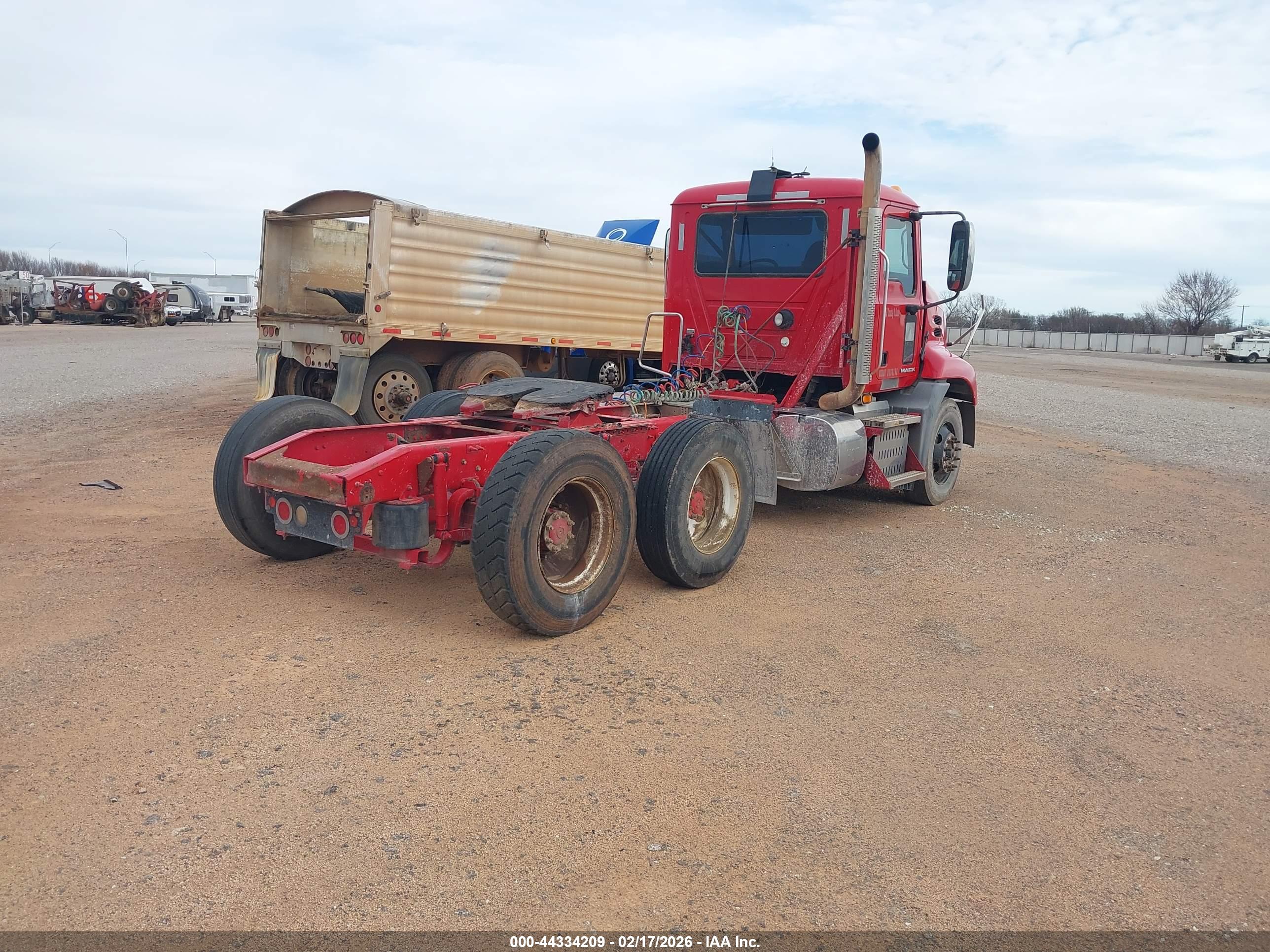 MACK 600 image 4
