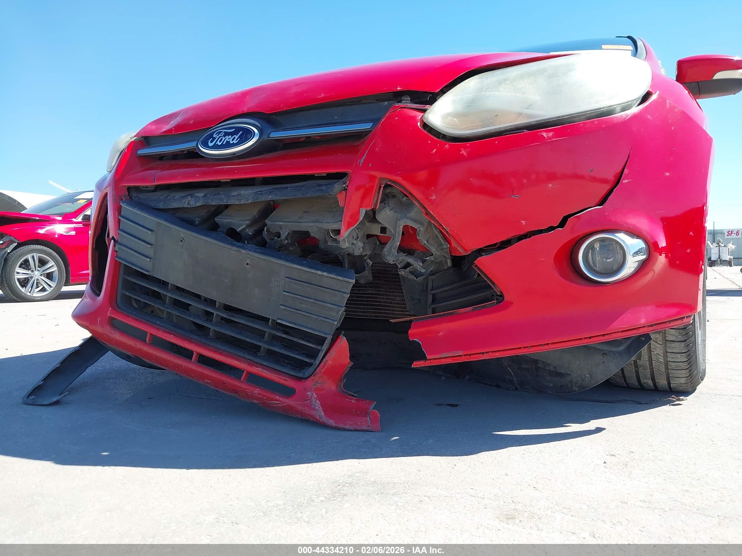 FORD FOCUS image 6