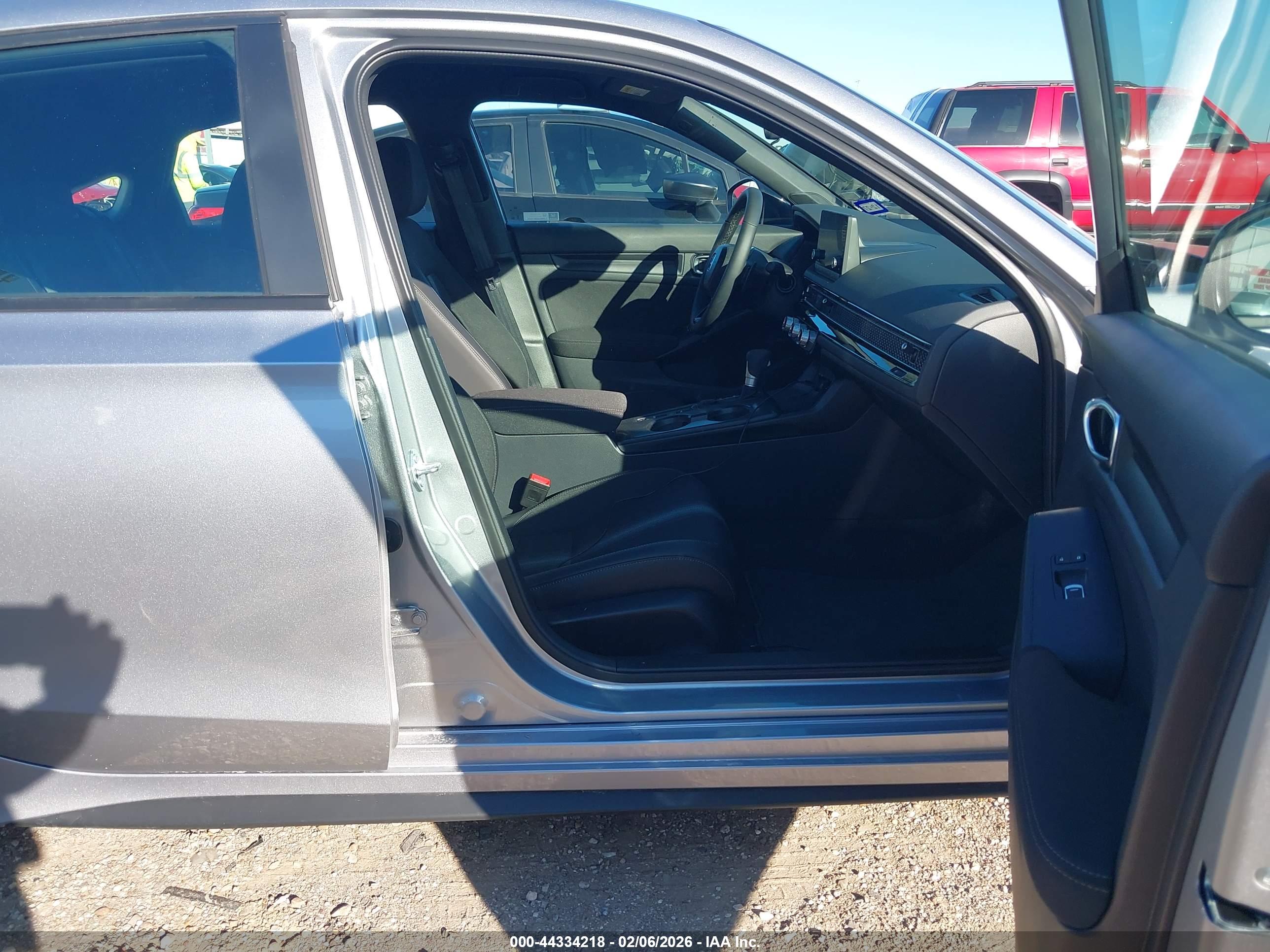 HONDA CIVIC image 5