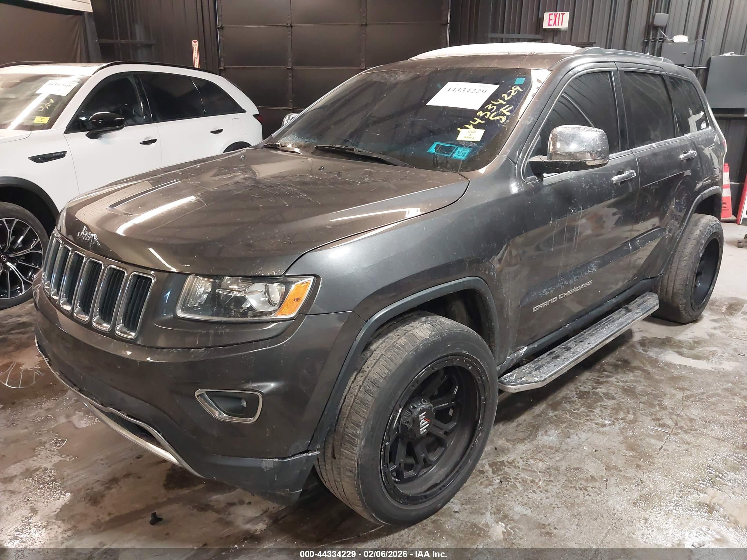 JEEP GRAND image 2
