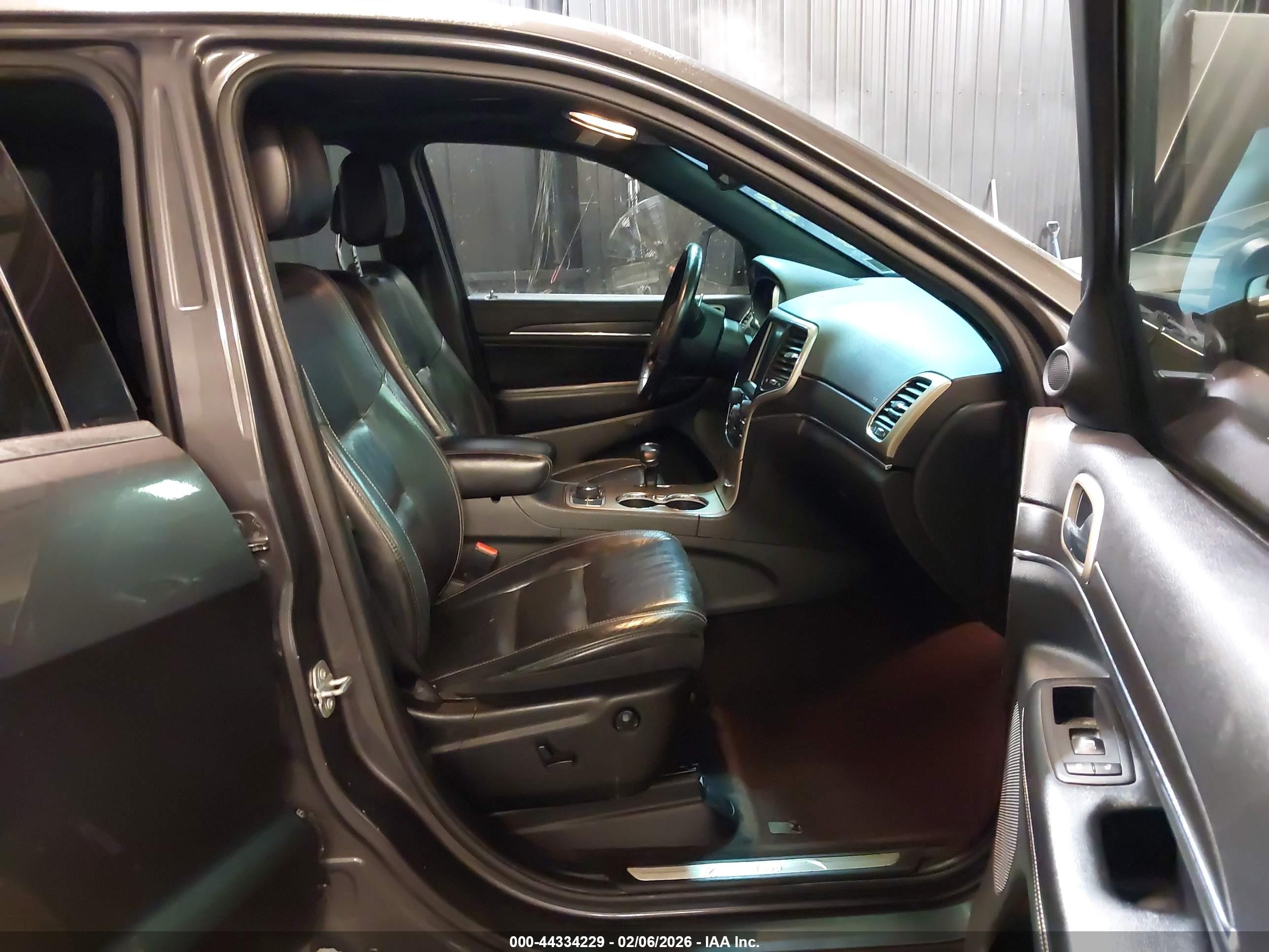 JEEP GRAND image 5