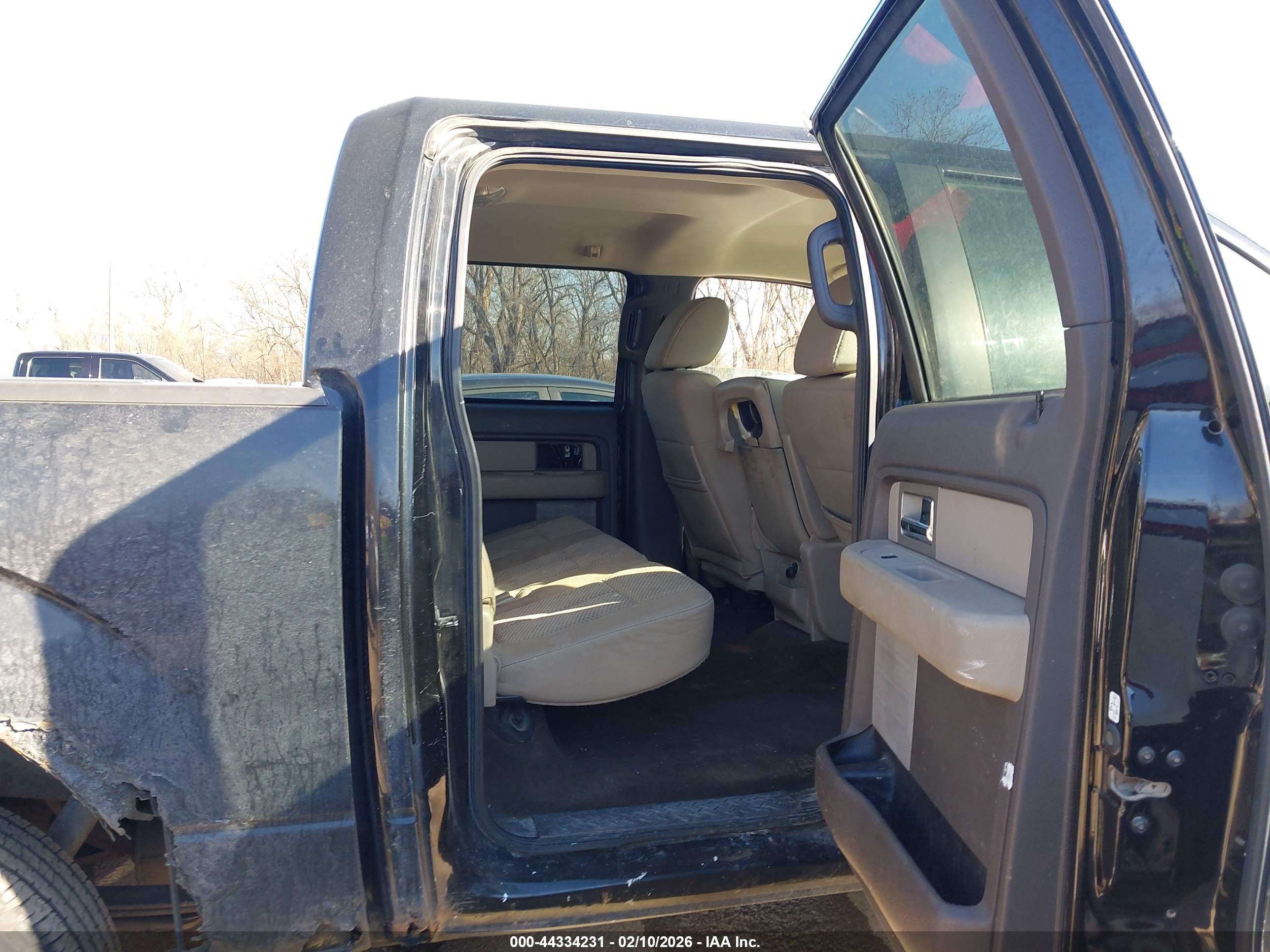 FORD F-150 image 8