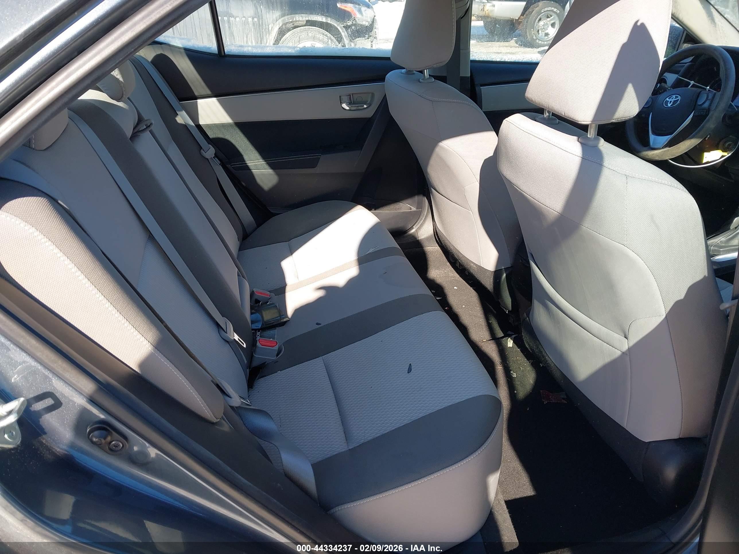 TOYOTA COROLLA image 8